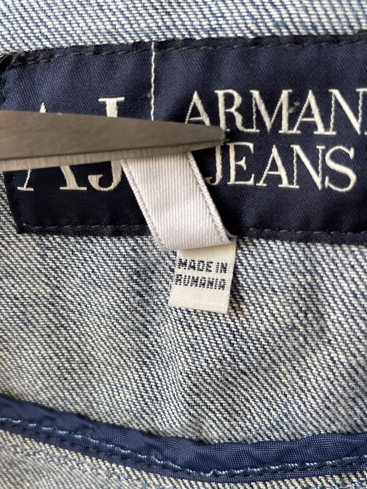 Armani Vintage Armani Jeans Pocket Distressed Denim Jacket y2k Size M / US 6-8 / IT 42-44 - 12 Thumbnail
