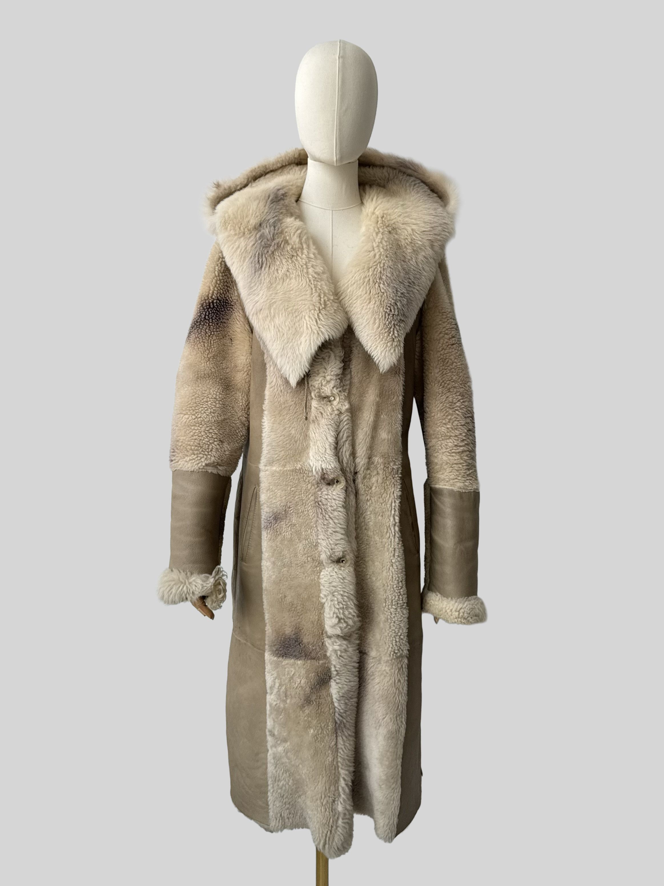 Vintage Vintage Real Sheepskin Hooded Coat (ET1)(D15) Size XL / US 12-14 / IT 48-50 - 1 Thumbnail