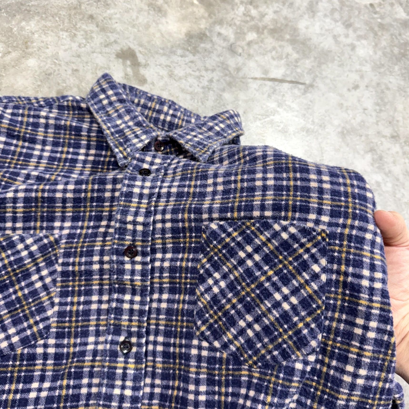 JCPenney VINTAGE The Men's Shop Shirt Mens XL Blue Plaid Flannel Long Sleeve Button Up JCPenney Size US XL / EU 56 / 4 - 2 Thumbnail
