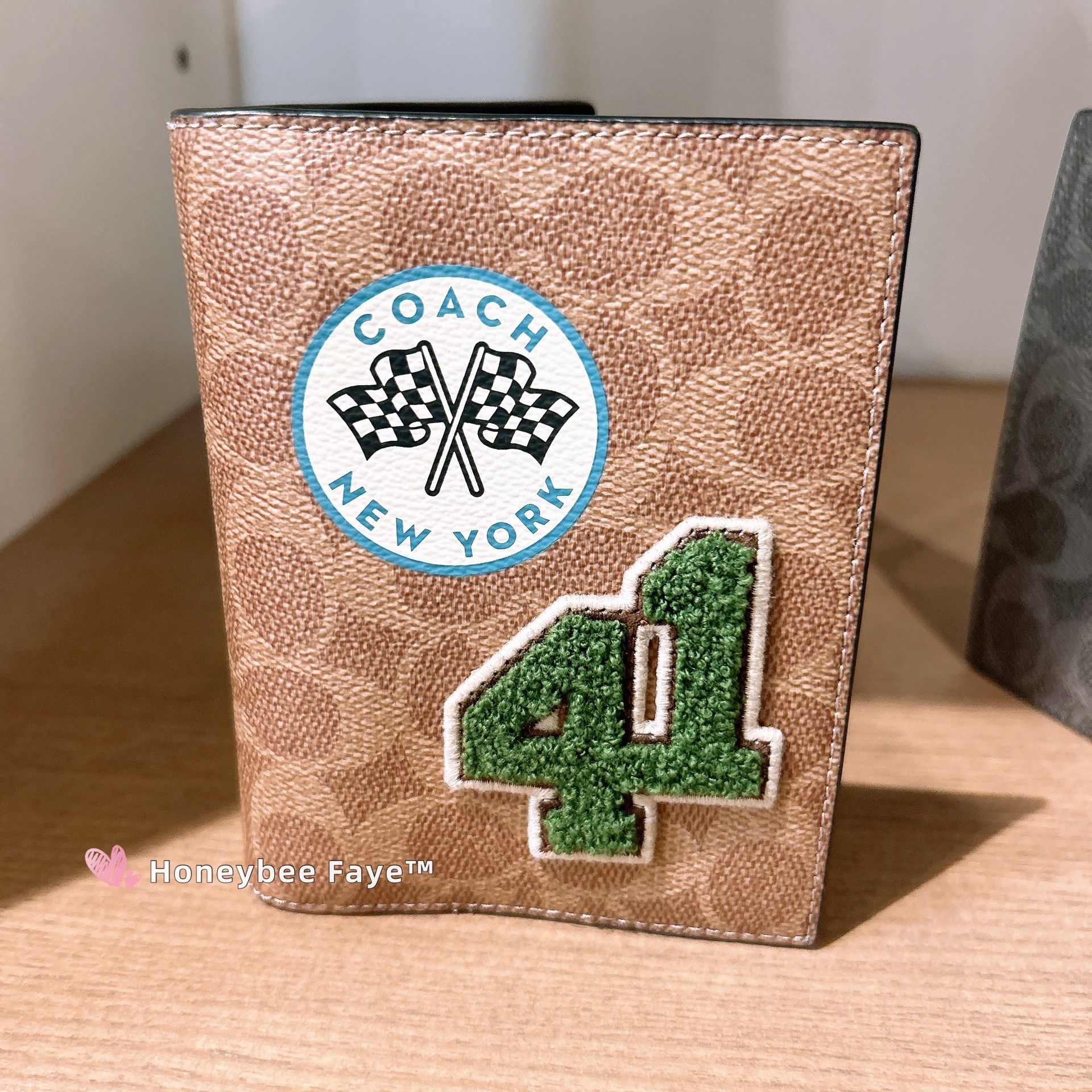 Coach Passport Card Case In Signature Canvas With Patches CY903 Size ONE SIZE - 1 Thumbnail
