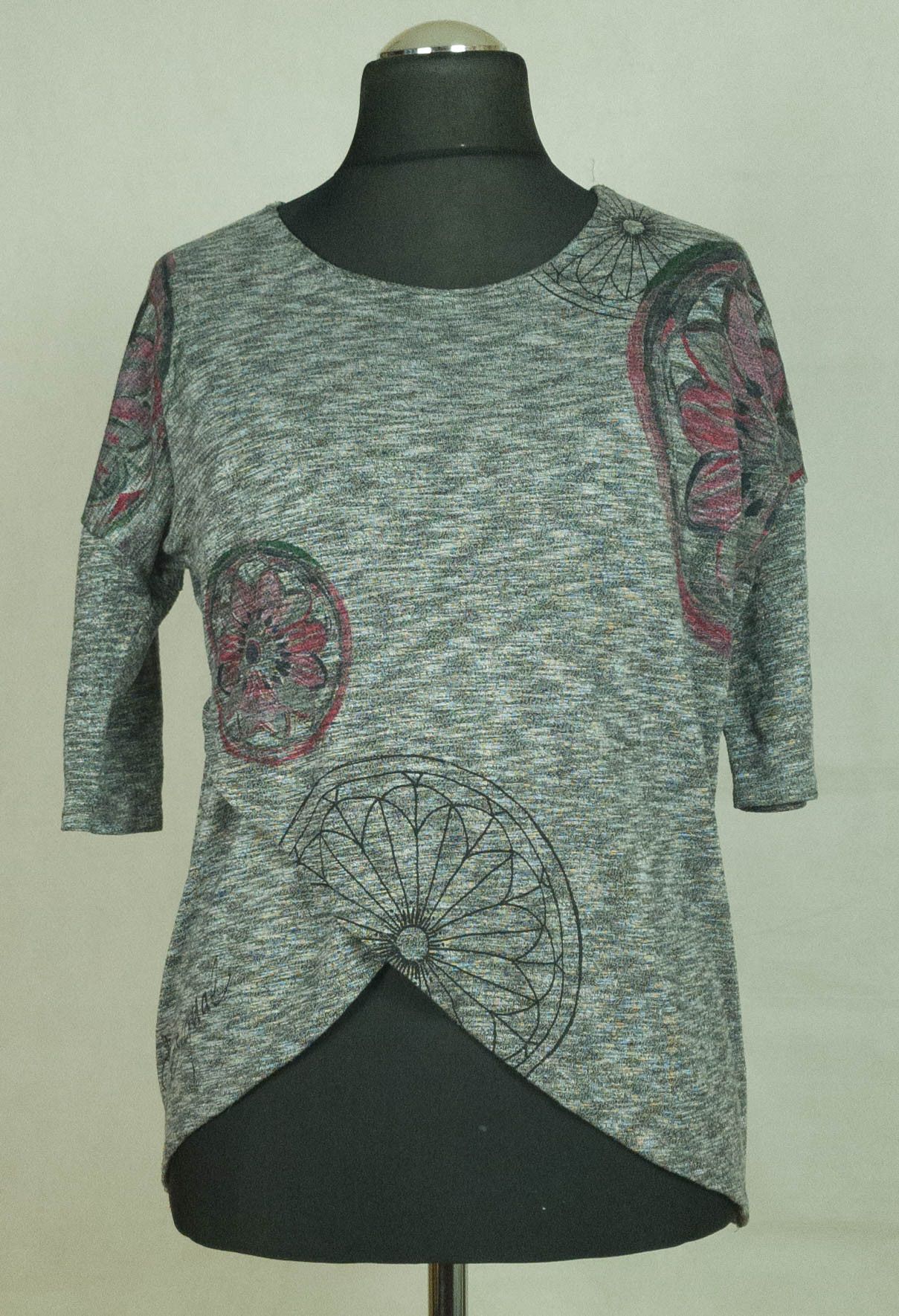 Desigual WOMENS DESIGUAL TOP SIZE S PLUS Size S / US 4 / IT 40 - 1 Thumbnail