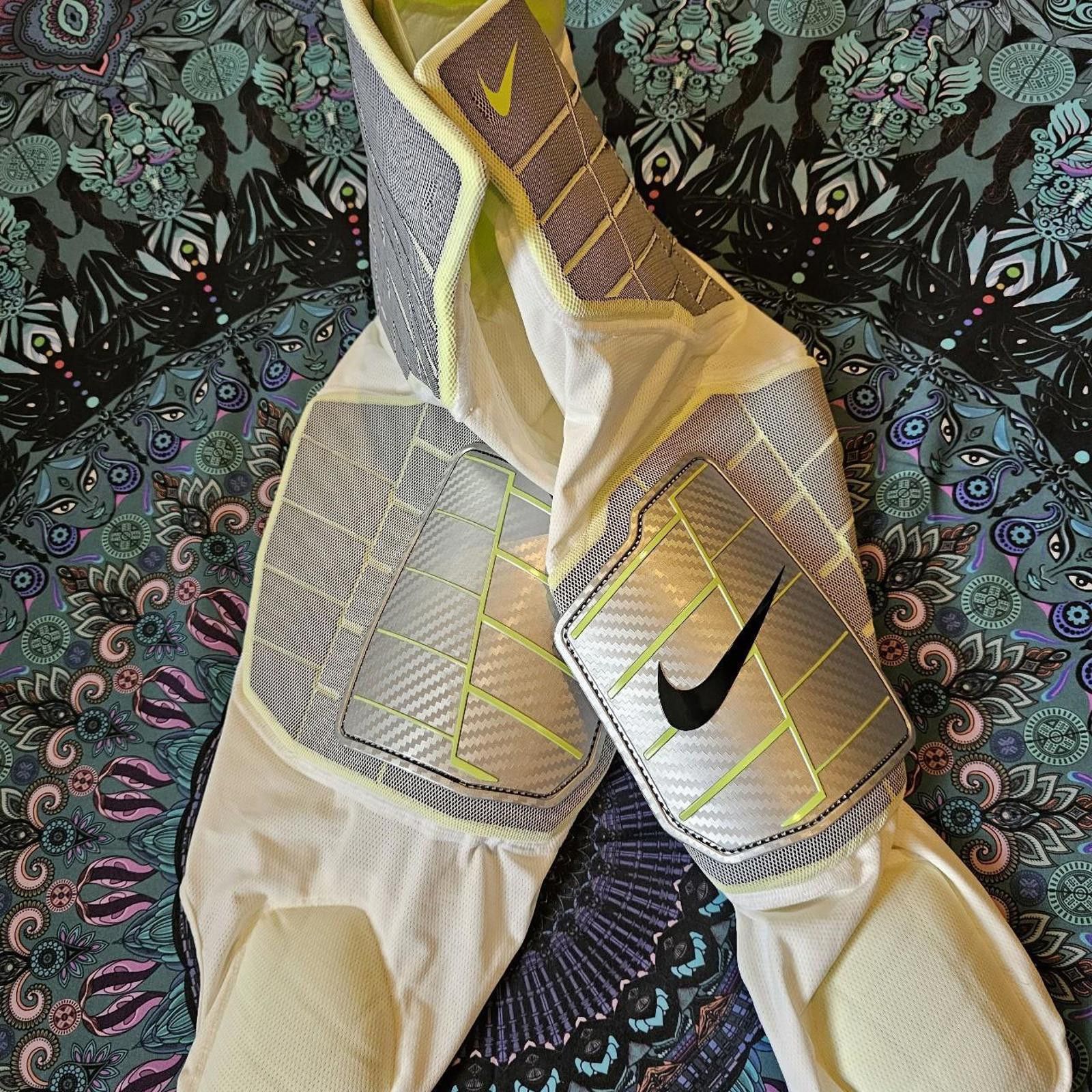 Nike Nike Pro Combat Large Men's Football Pants Size US 34 / EU 50 - 1 Thumbnail