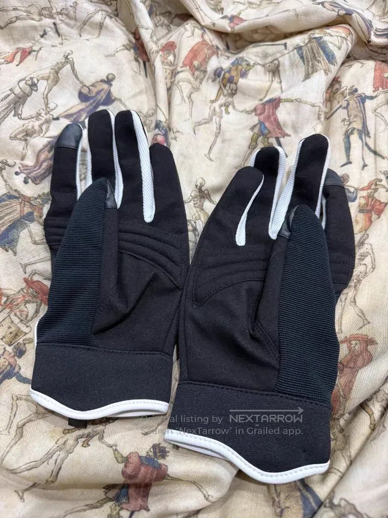 Undercover Undercover Studs Biker Gloves Size ONE SIZE - 2 Thumbnail