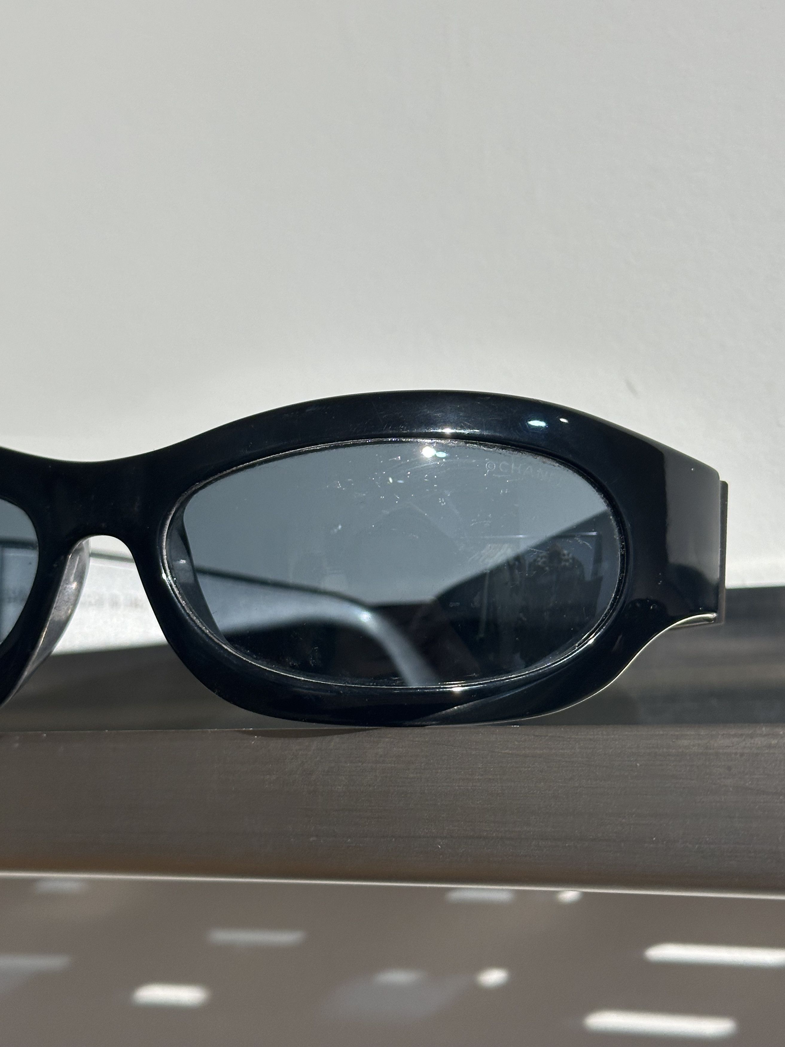 Chanel × Vintage CHANEL Sunglasses 5076 Wrap Shield Rhinestone 4017 Vintage Size ONE SIZE - 6 Thumbnail