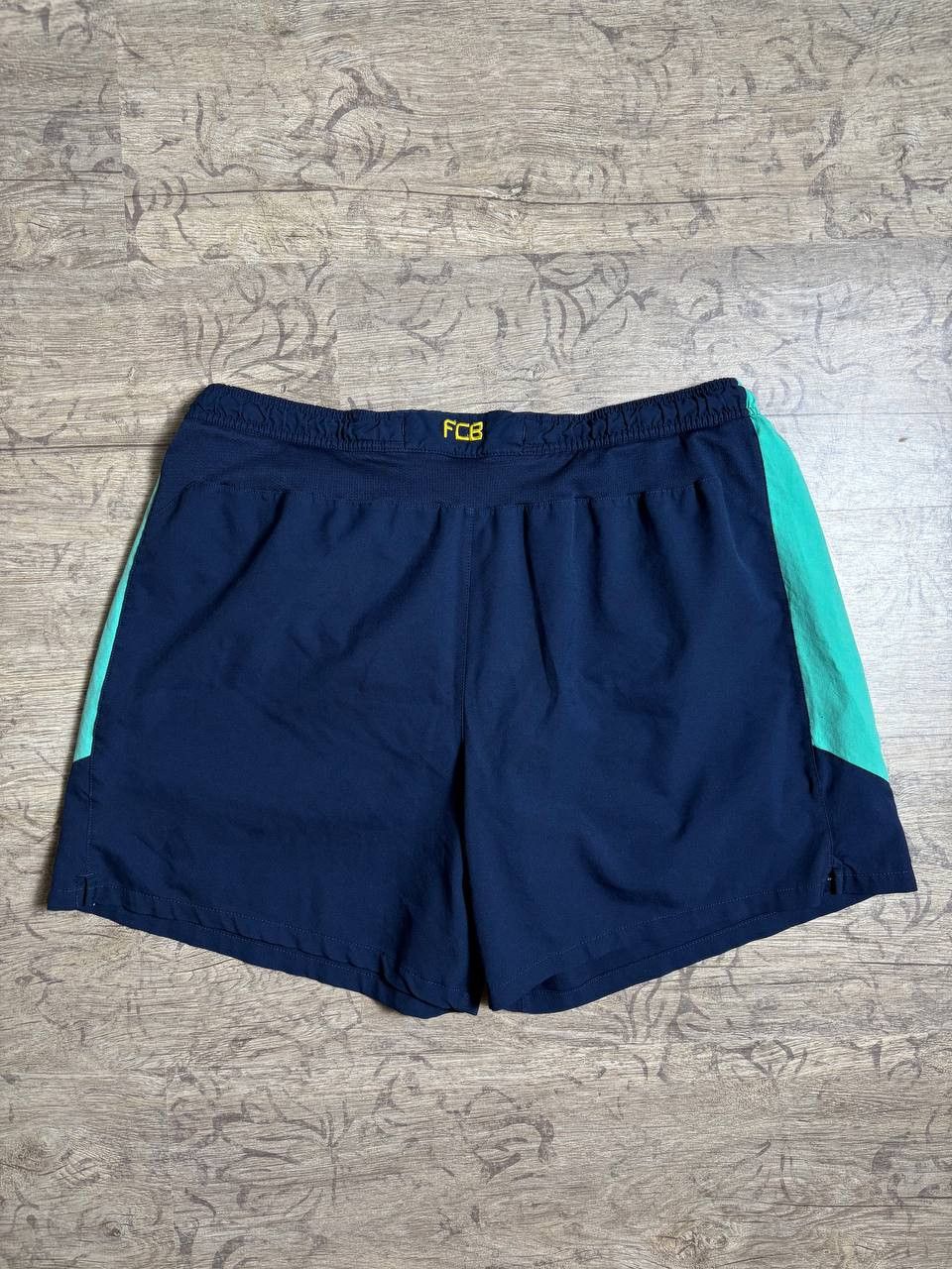 Nike Barcelona Away 2010-11 Nike Shorts SZ L soccer football Size US 34 / EU 50 - 10 Thumbnail