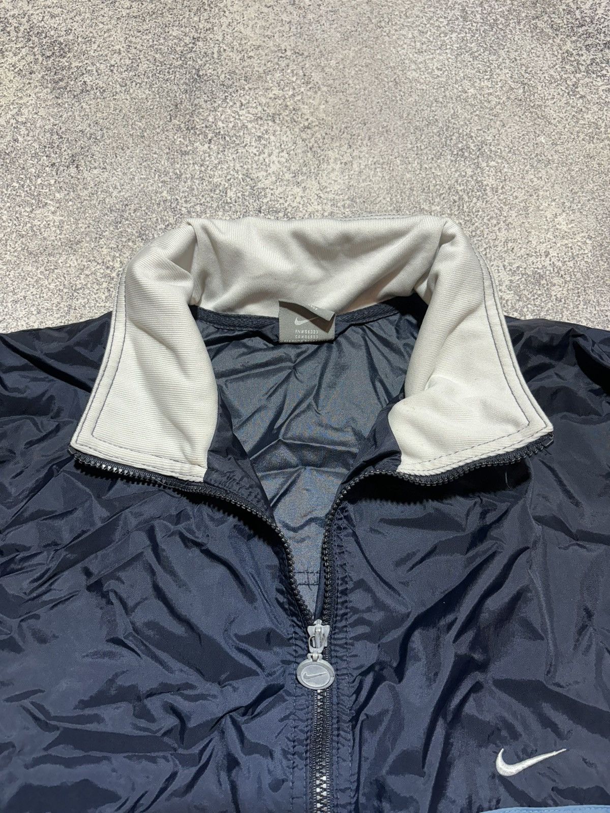 Nike × Vintage Vintage Nike Light Windbreaker Jacket 90s Zip Up Navy Blue Size US XL / EU 56 / 4 - 5 Thumbnail