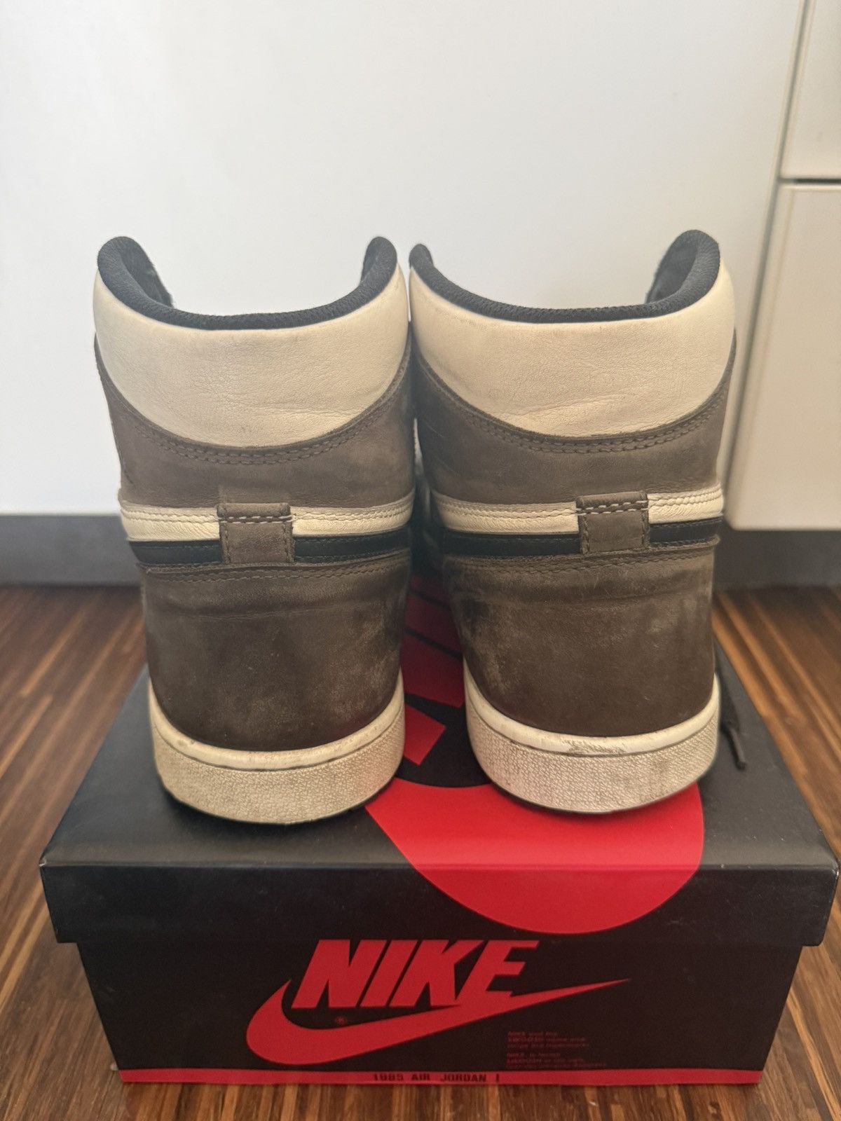 Jordan Brand Jordan 1 High dark mocha Size US 12.5 / EU 45-46 - 4 Thumbnail