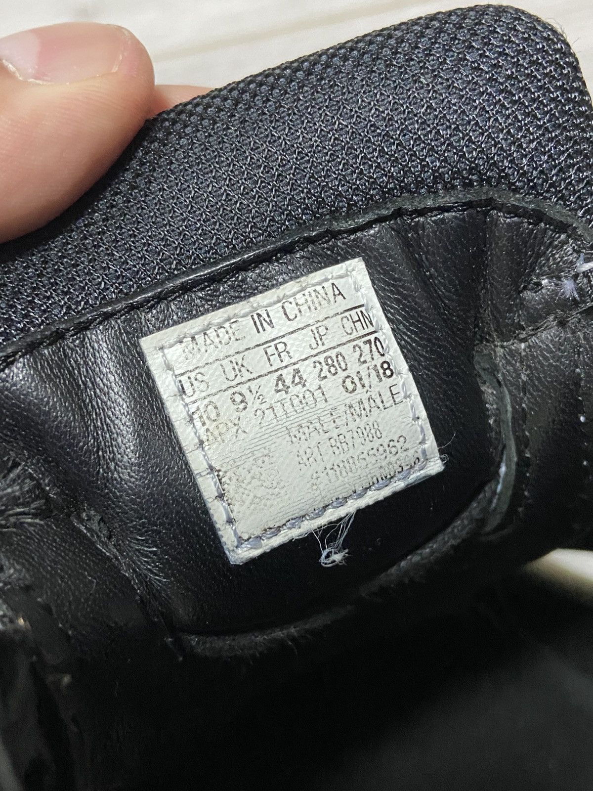 Adidas × Raf Simons Adidas Raf Simons Ozweego Replicant Black/Cream Size US 10 / EU 43 - 4 Thumbnail