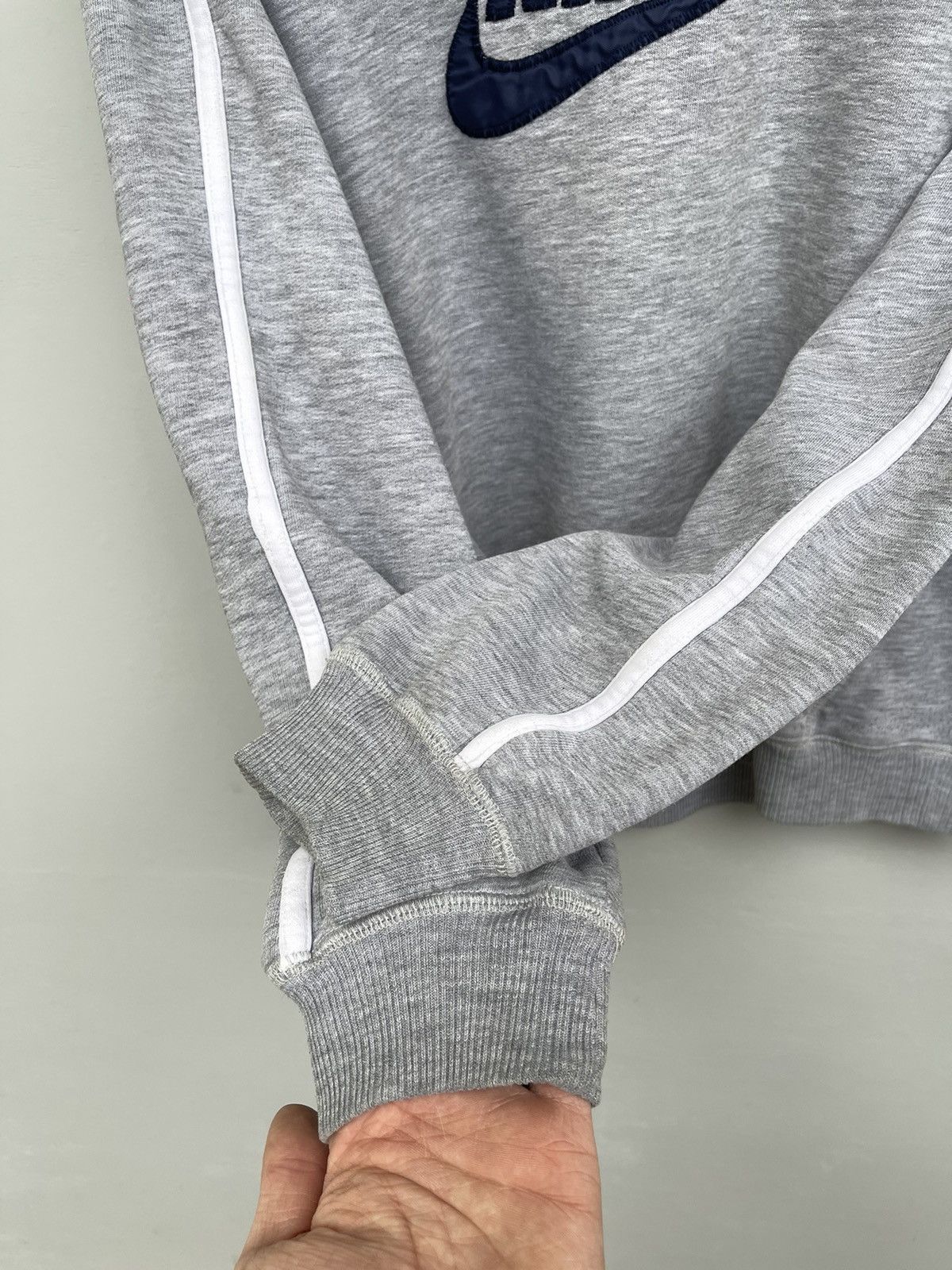Nike Nike Vintage Crewneck Sweatshirt Gray Tag Big Swoosh Logo Size US L / EU 52-54 / 3 - 7 Thumbnail