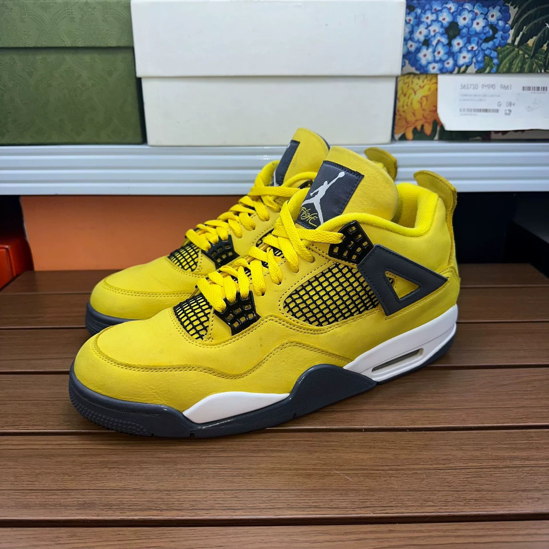 Nike Nike AJ4 Lowtop Sneakers 12 Men Size US 12 / EU 45 - 1 Thumbnail