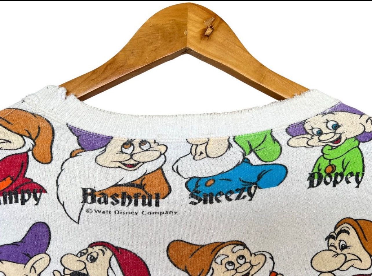 Disney × Mickey Mouse × Vintage Vintage 90s Disney Snow White Dwarf sweatshirt ovp Size US M / EU 48-50 / 2 - 8 Thumbnail