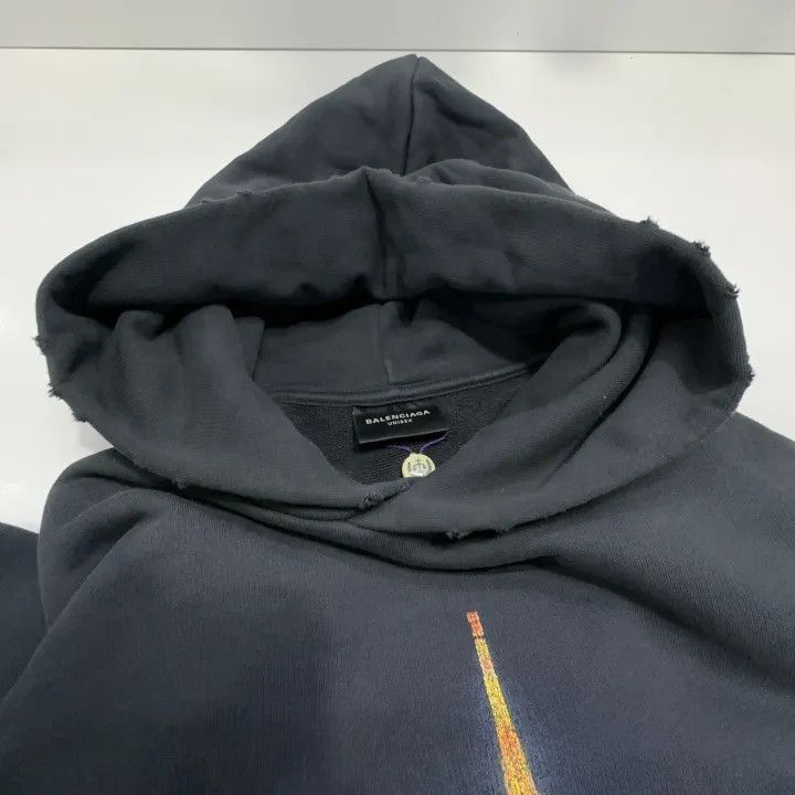 Balenciaga Balenciaga Eiffel Tower Graphic Hoodie 0079-2507 Size US M / EU 48-50 / 2 - 4 Thumbnail