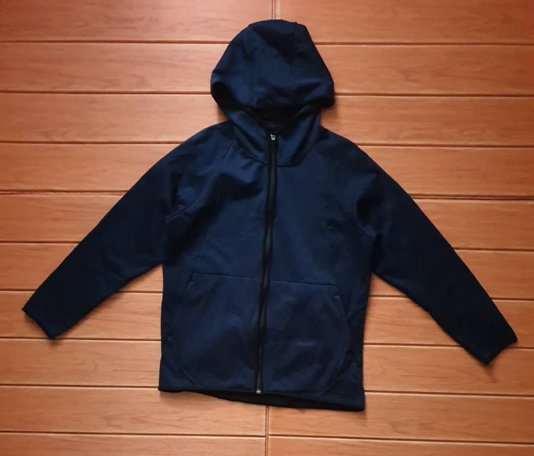 Japanese Brand Uniqlo navy blue hoodie sweater Size US M / EU 48-50 / 2 - 1 Thumbnail