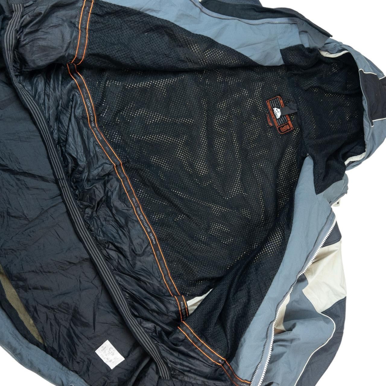 Nike ACG Vintage Nike ACG Zip Up Snowboarding Jacket Size XL Size US XL / EU 56 / 4 - 6 Thumbnail