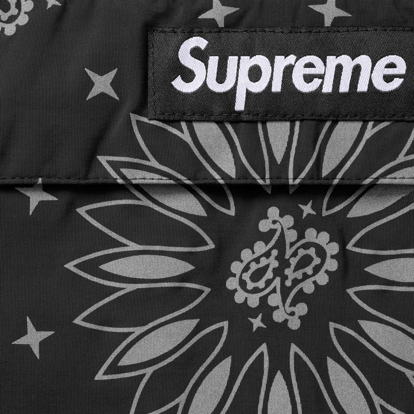 Number (N)ine Supreme Reflective Bandana Anorak Size US L / EU 52-54 / 3 - 5 Thumbnail