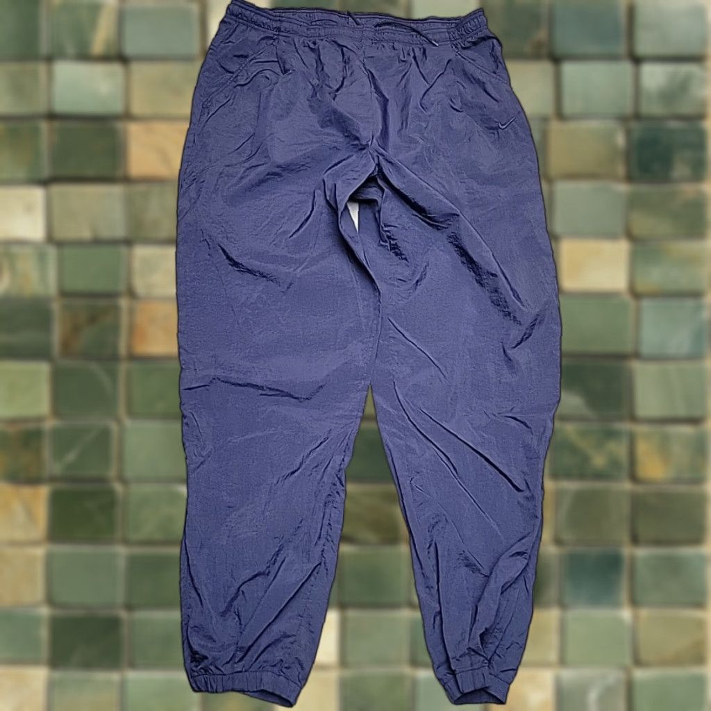 Nike VINTAGE Nike Pants Mens XL Blue Track Windbreaker Baggy Y2K 90s Streetwear Nike Pants Mens XL Blue Track Windbreaker Baggy Y2K 90s Retro Streetwear Size US 36 / EU 52 - 1 Thumbnail