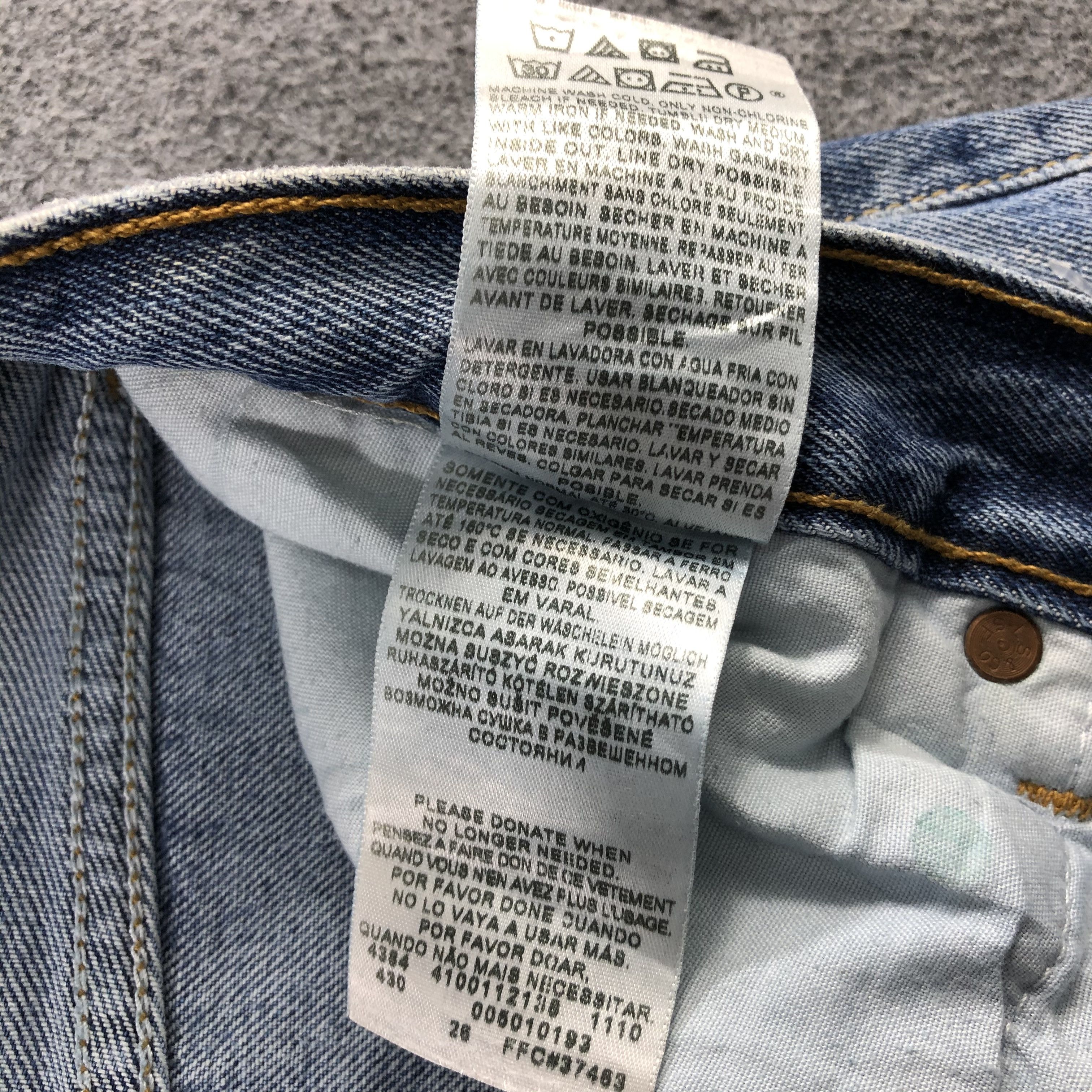 Levi's Vintage Blue Wash Levis 501 Jeans-J1521 Size US 35 - 13 Thumbnail