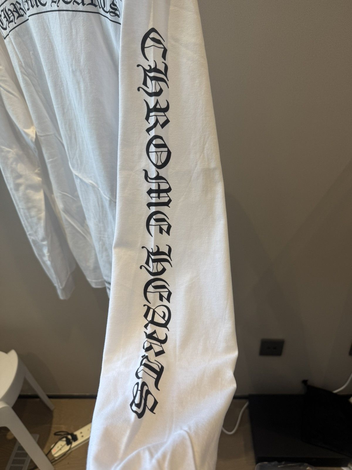 Chrome Hearts Chrome Hearts Scroll Logo long sleeve Size US L / EU 52-54 / 3 - 6 Thumbnail