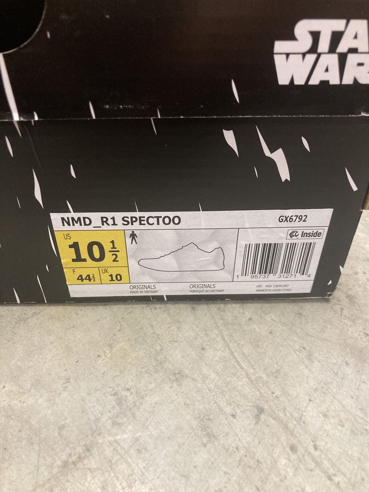 Adidas NMD_R1 SPECTOO Size US 10.5 / EU 43-44 - 1 Thumbnail
