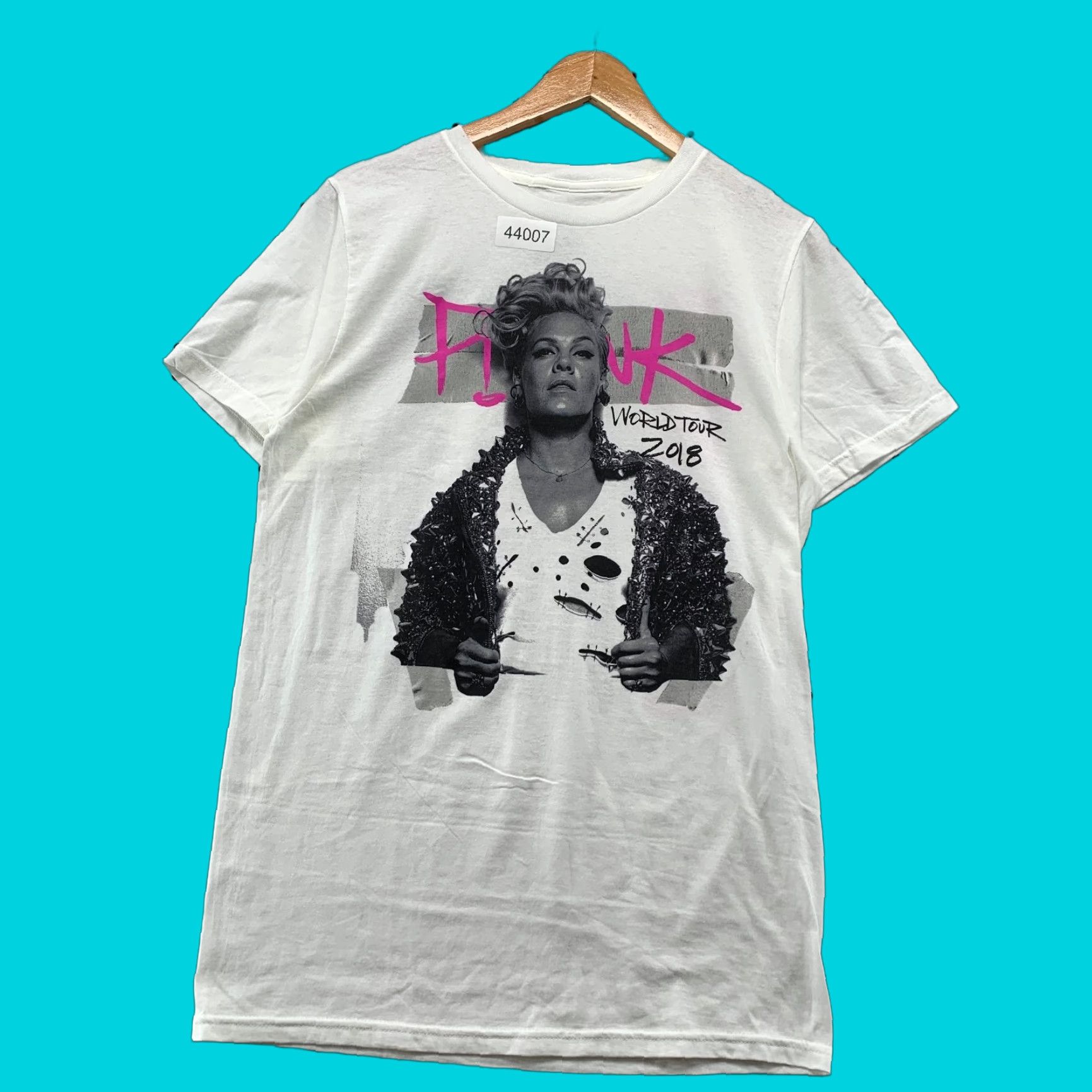 Pinko Pink Shirt Mens Medium White 2018 World Tour Beautiful Trauma Concert Band Music T-Shirt Size US M / EU 48-50 / 2 - 1 Thumbnail