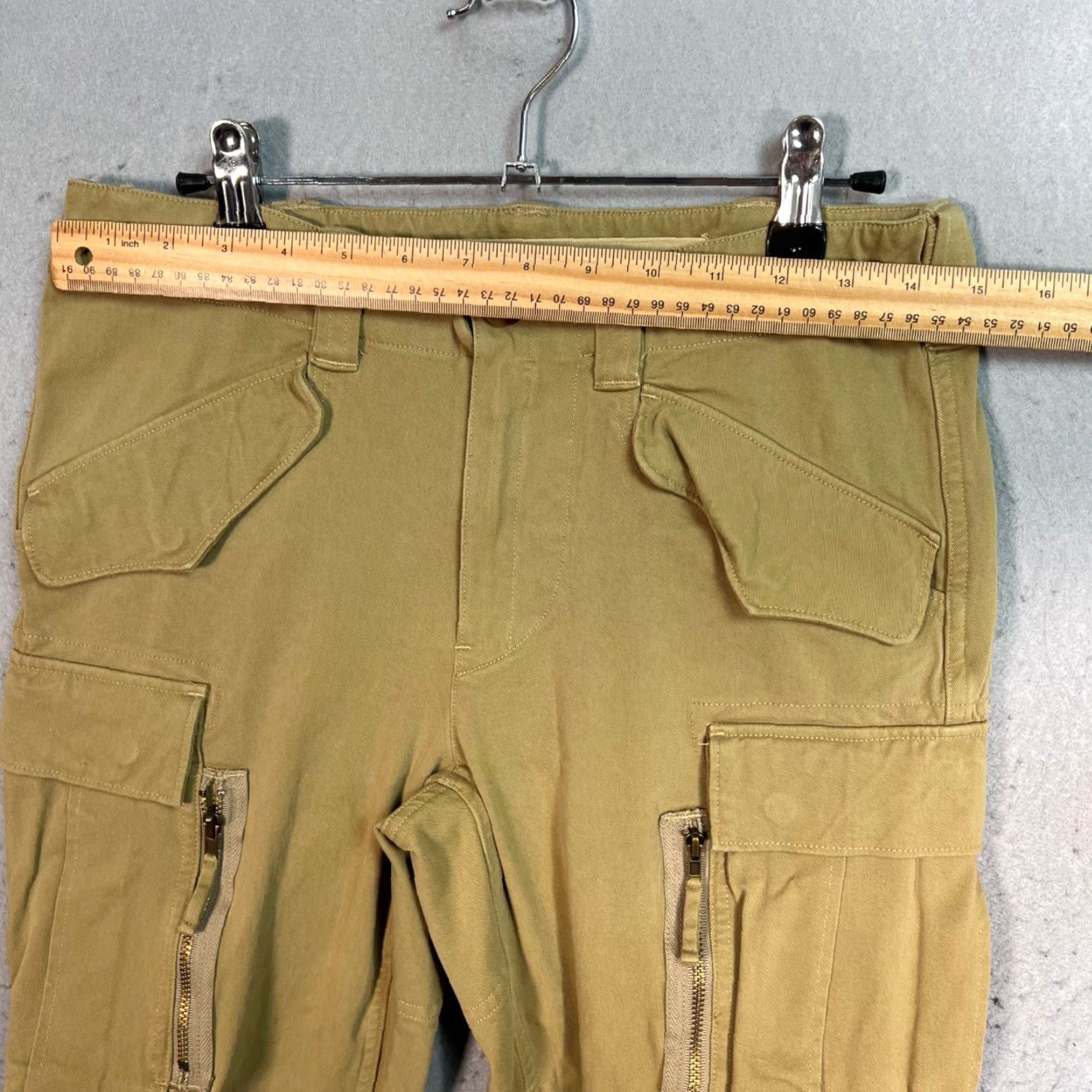 Ralph Lauren VINTAGE Ralph Lauren Purple Label Tan Cargo Pants Mens 30 Slim Fit Cotton 100% Inseam 30 Size US 30 / EU 46 - 4 Thumbnail
