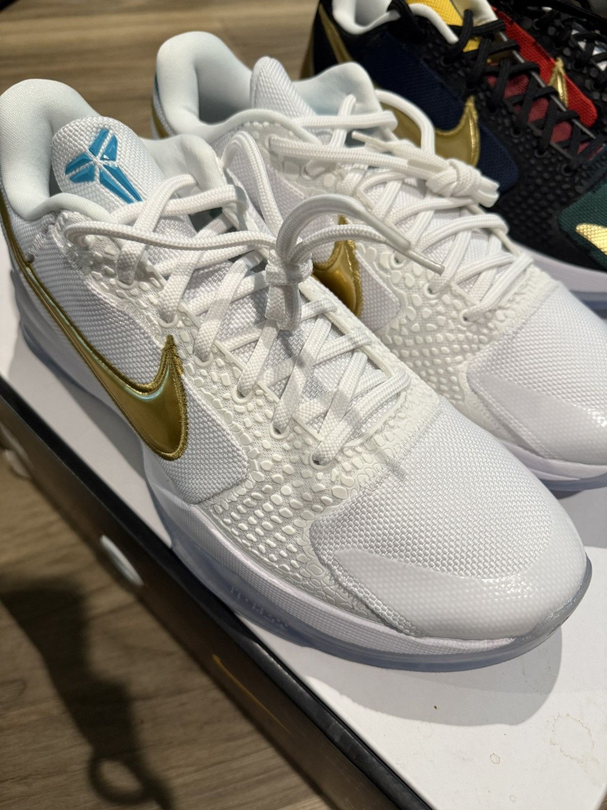 Nike × Undefeated DS Nike x Undefeated Kobe 5 Protro What If Pack Size US 12 / EU 45 - 2 Thumbnail