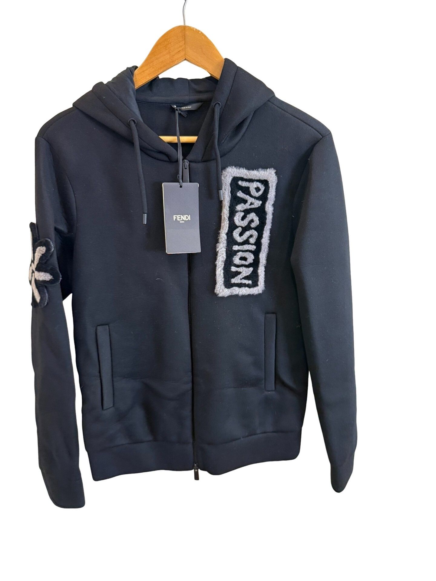 Fendi Fendi Passion Logo Embroidered Zip Hoodie Size 44 Size US S / EU 44-46 / 1 - 1 Thumbnail