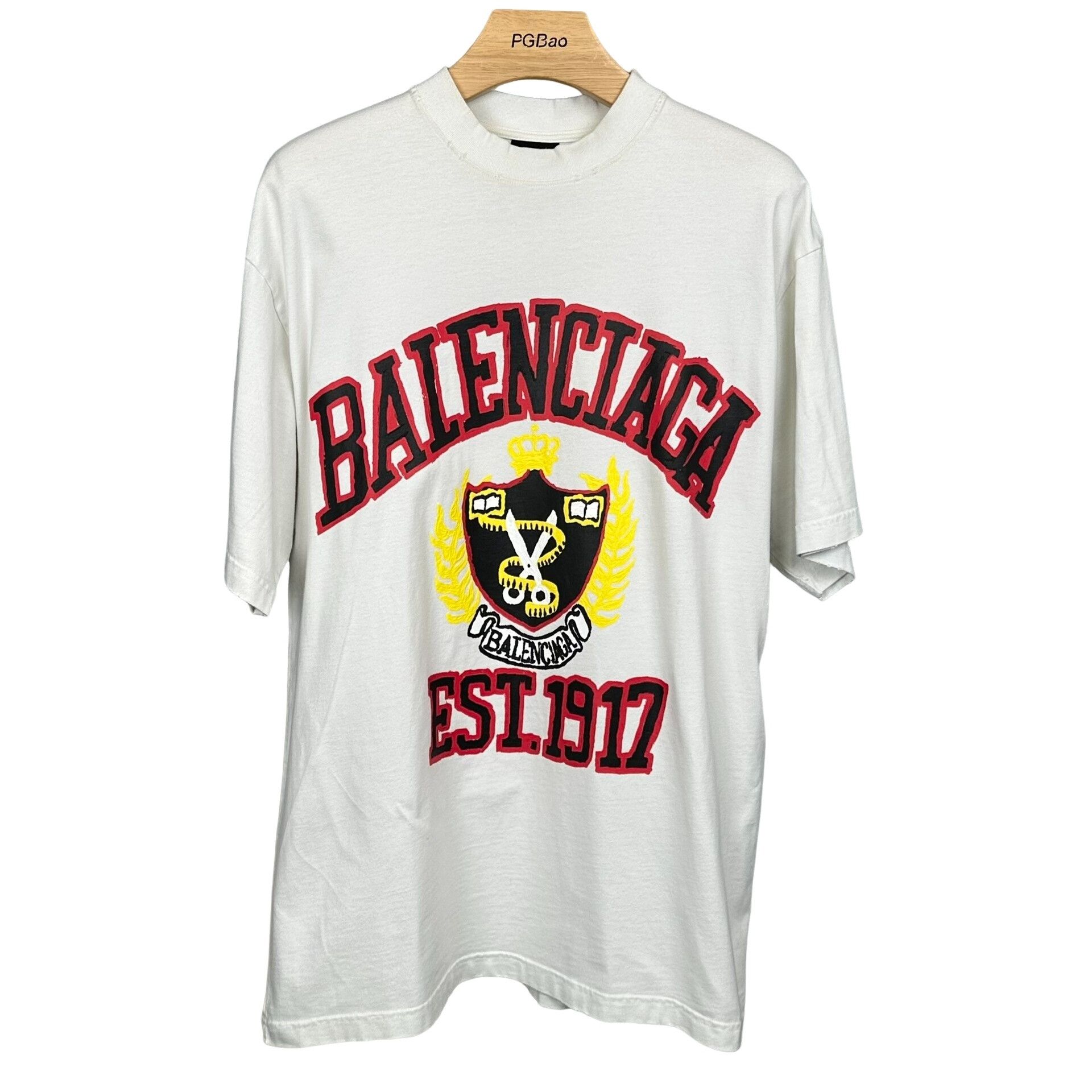 Balenciaga Balenciaga EST. 1917 Crest T-Shirt Size XS Size US XS / EU 42 / 0 - 1 Thumbnail