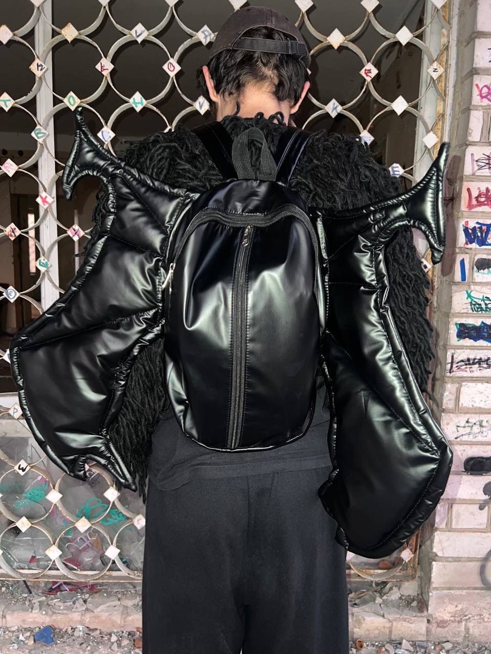Japanese Brand Archival Bat Wing Custom Undercov Style Avantgarde Bag Opium Size ONE SIZE - 1 Thumbnail