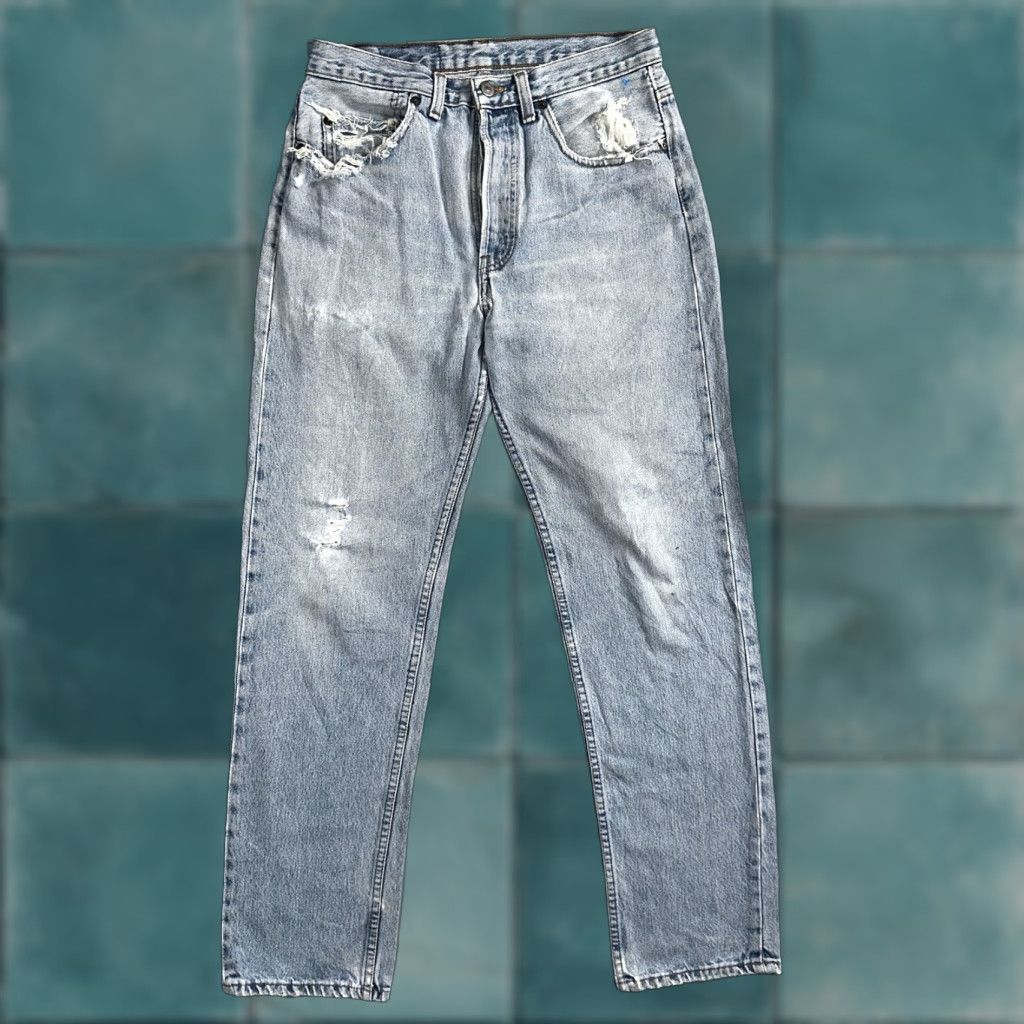 Levi's VINTAGE Levi's 501 Jeans 32x30 Blue Denim Cotton Regular Men 90s Straight 80s Light Wash Classic 28x30 Thrashed Style: Straight Size US 32 / EU 48 - 1 Thumbnail