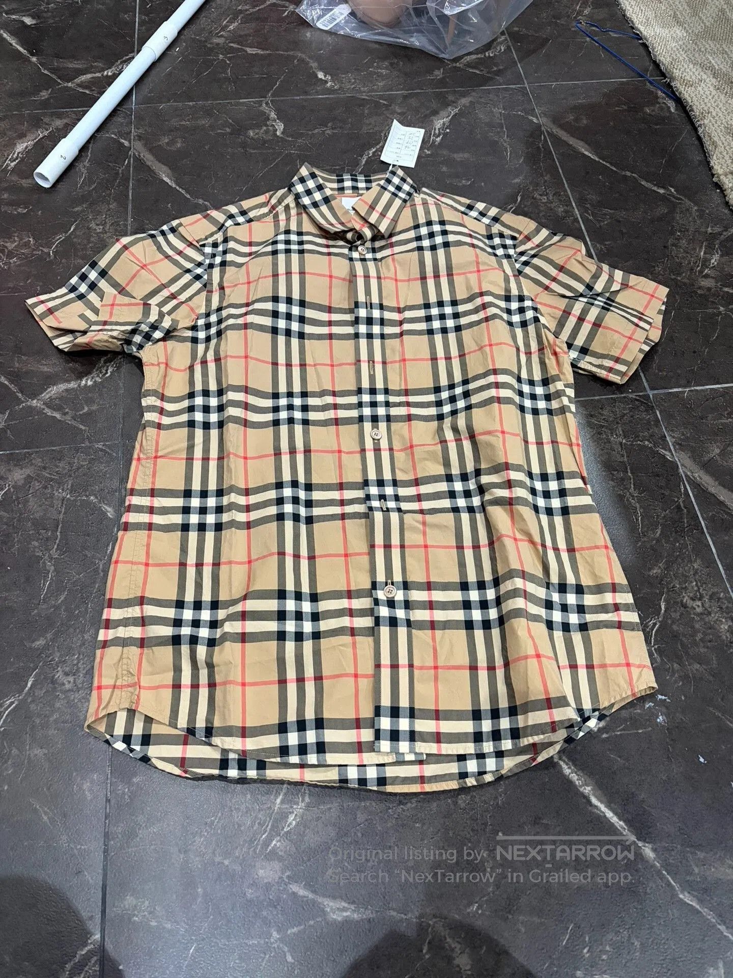 Burberry Burberry Classic Check Shirt M. Size US M / EU 48-50 / 2 - 1 Thumbnail
