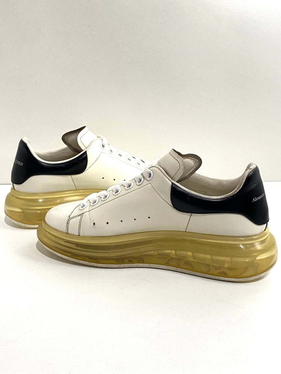 Alexander McQueen Alexander McQueen White Logo Oversize Shoes Sneakers Size US 6 / IT 36 - 8 Thumbnail