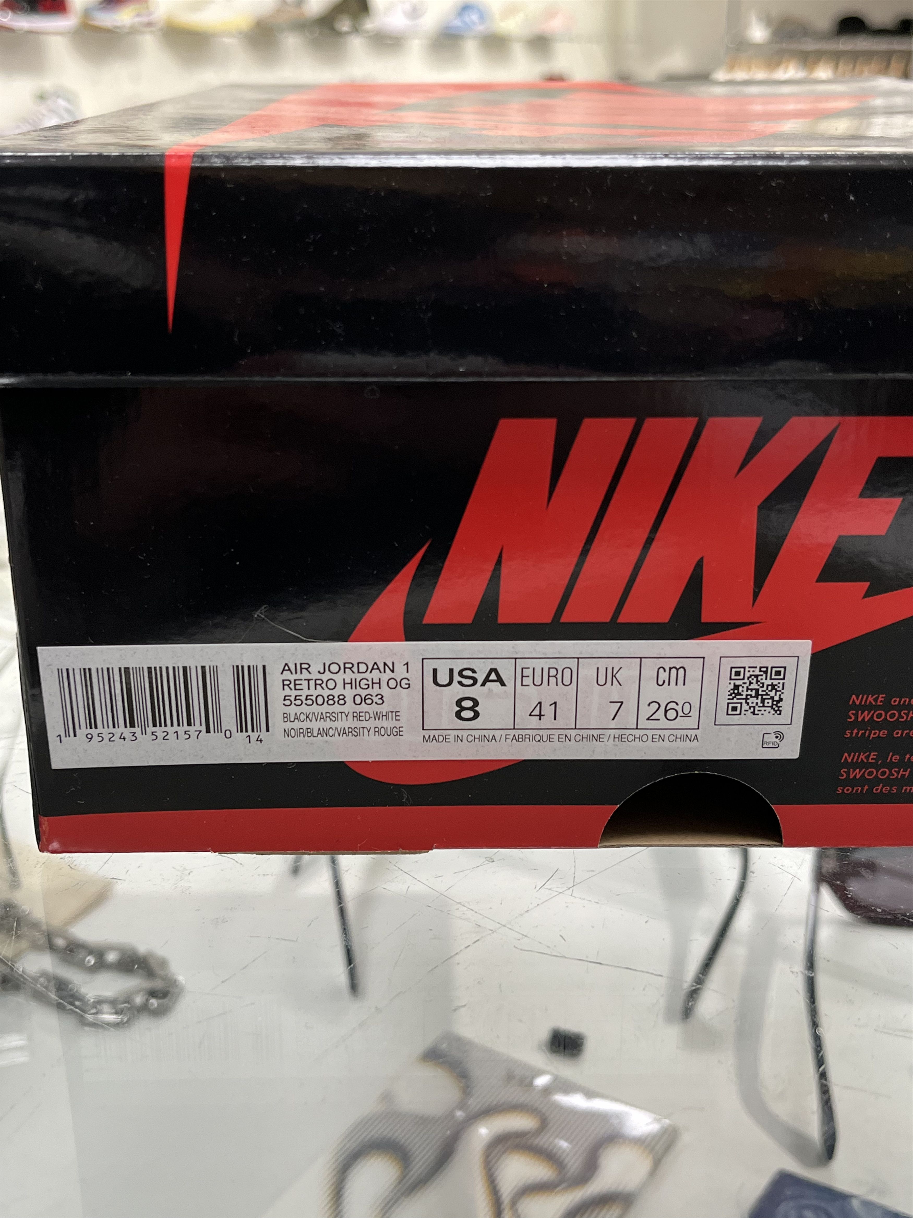 Nike Air Jordan 1 Retro High Patent Bred Size US 8.5 / EU 41-42 - 6 Thumbnail