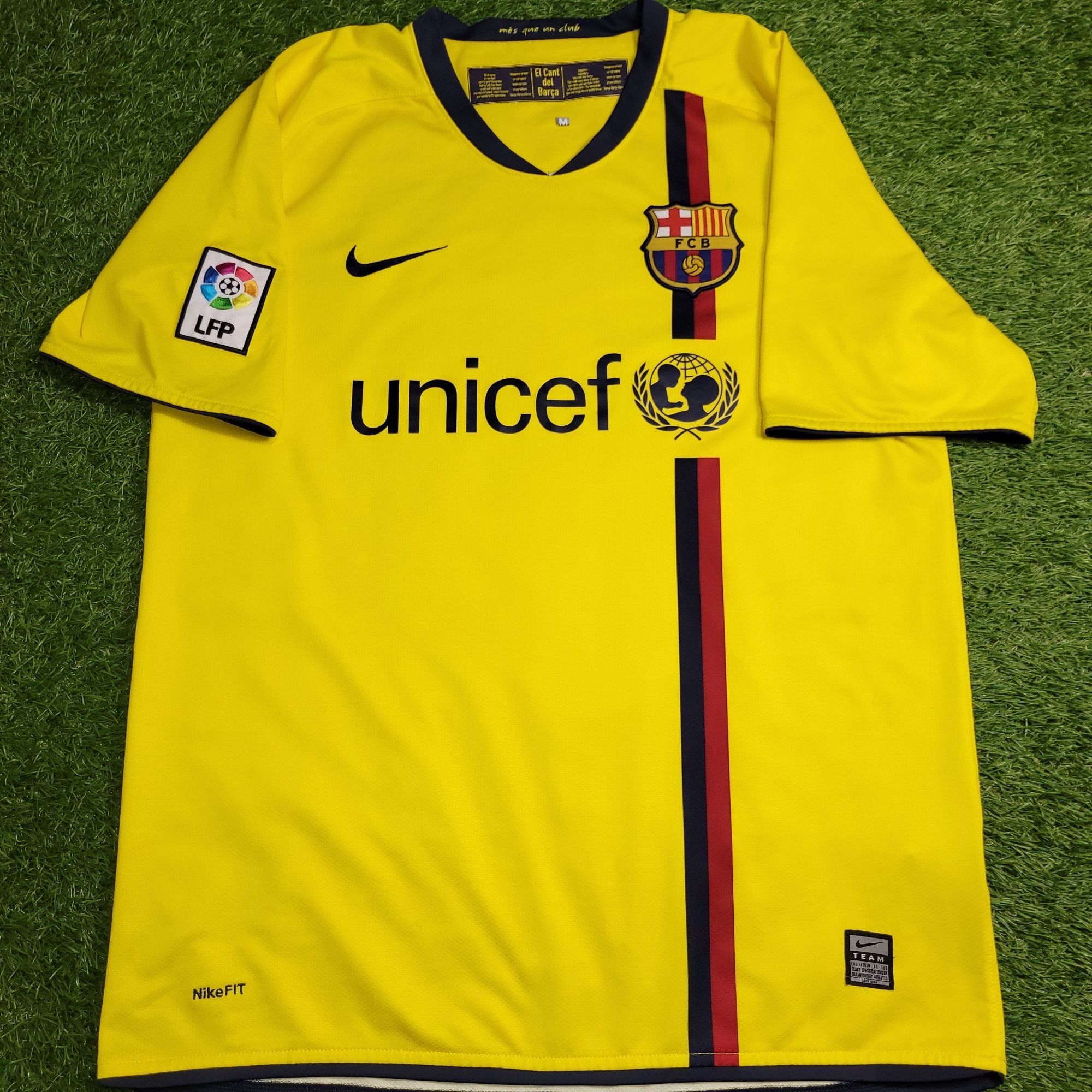 Nike Messi Barcelona TREBLE SEASON 2008 2009 Away Soccer Jersey S Size US M / EU 48-50 / 2 - 2 Thumbnail