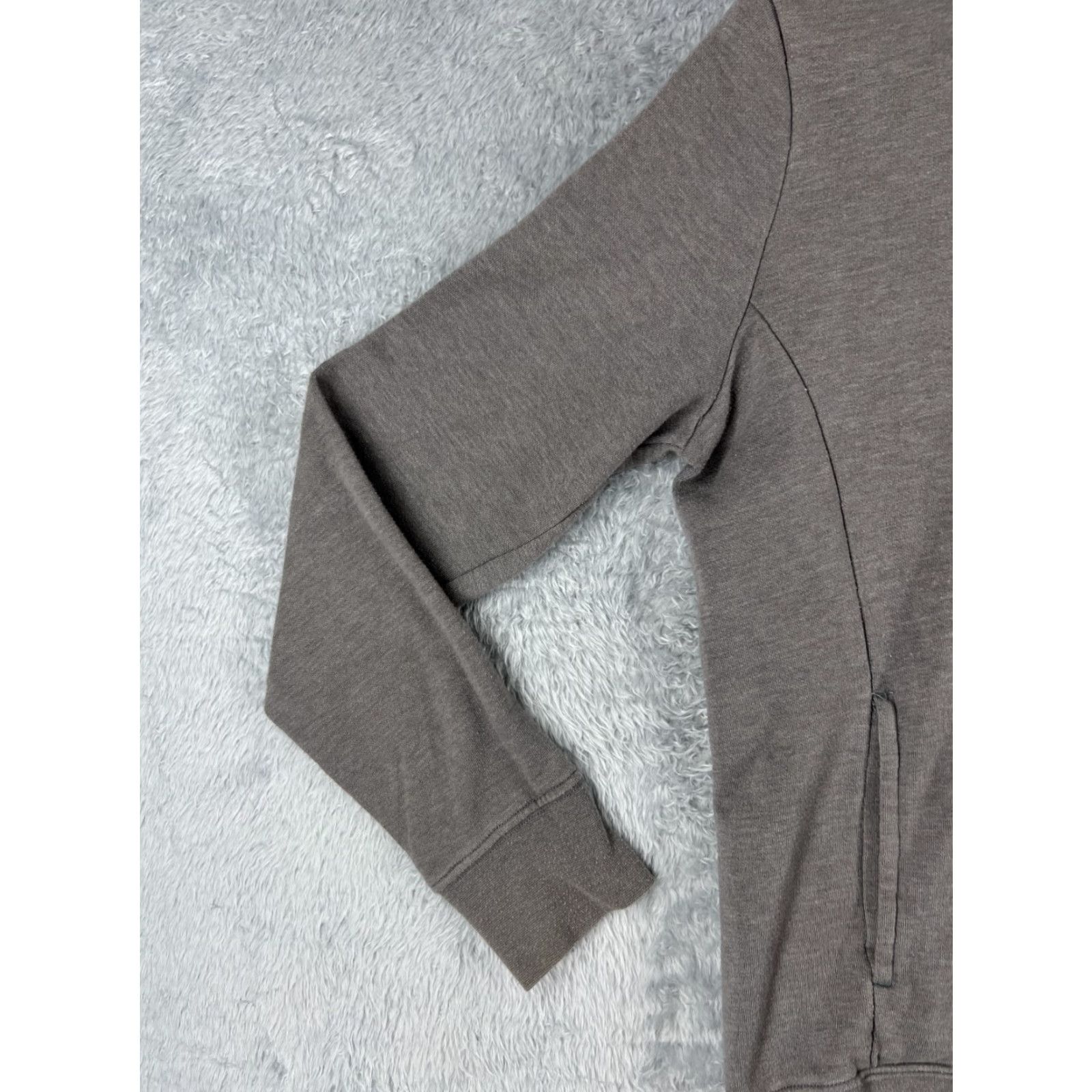 The North Face The North Face Hoodie Mens Medium Gray Long Sleeve Pocket Pullover Jersey Solid Logo Birthday? Size M / US 6-8 / IT 42-44 - 3 Thumbnail