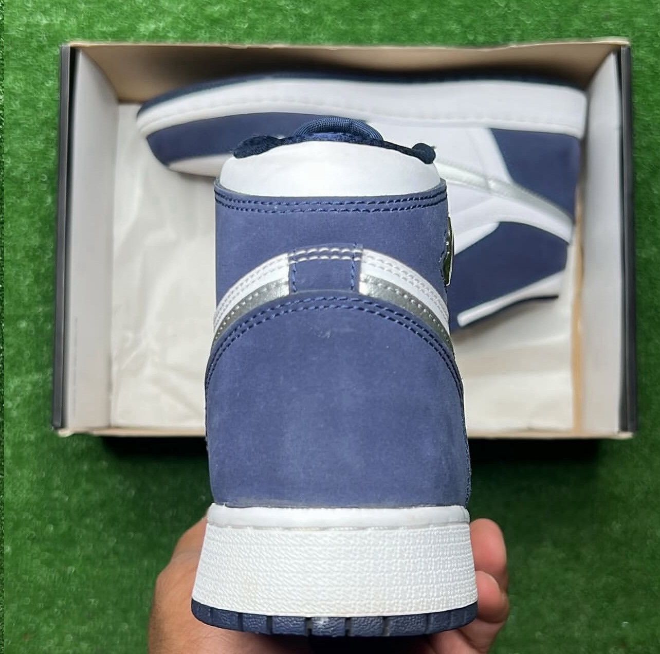 Jordan Brand Air Jordan 1 Retro High CO GS ‘ Japan Midnight Navy ‘ Size US 6 / EU 39 - 6 Thumbnail