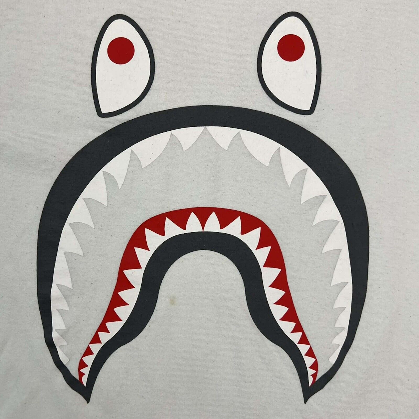 Bape Bape T Shirt XL PONR Shark Short Sleeve Tee Size US XL / EU 56 / 4 - 2 Thumbnail