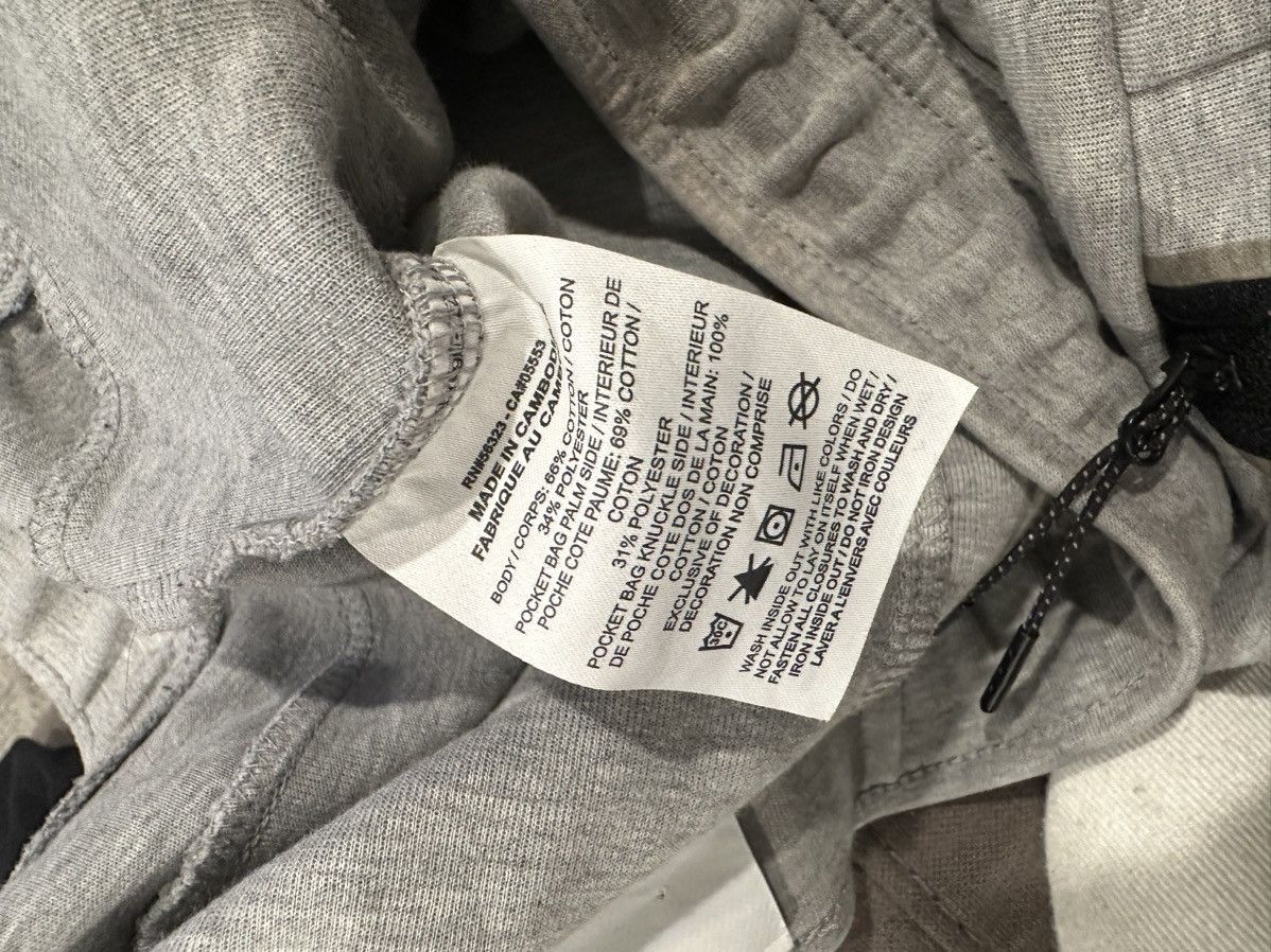 Nike Nike tech gray sweats Size US 29 - 5 Thumbnail