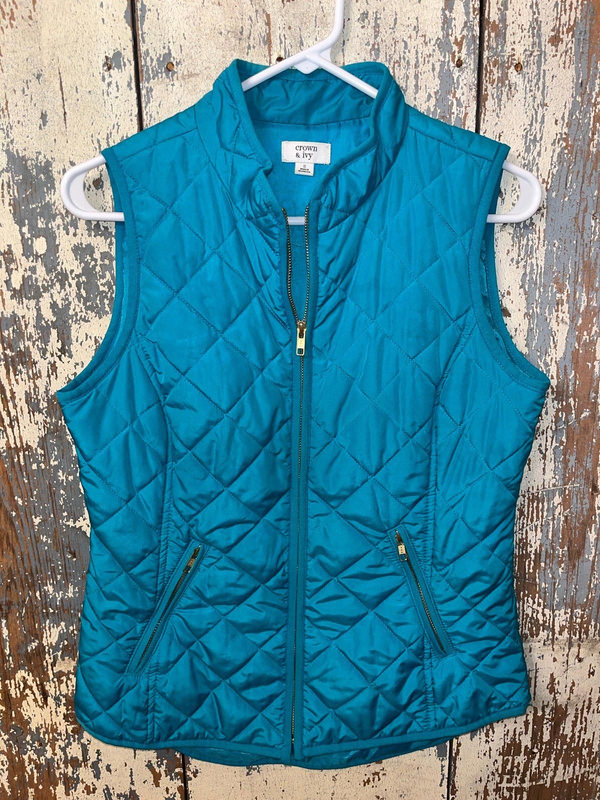 Designer Crown and Ivy lightweight puffer vest, size Small Size S / US 4 / IT 40 - 2 Thumbnail