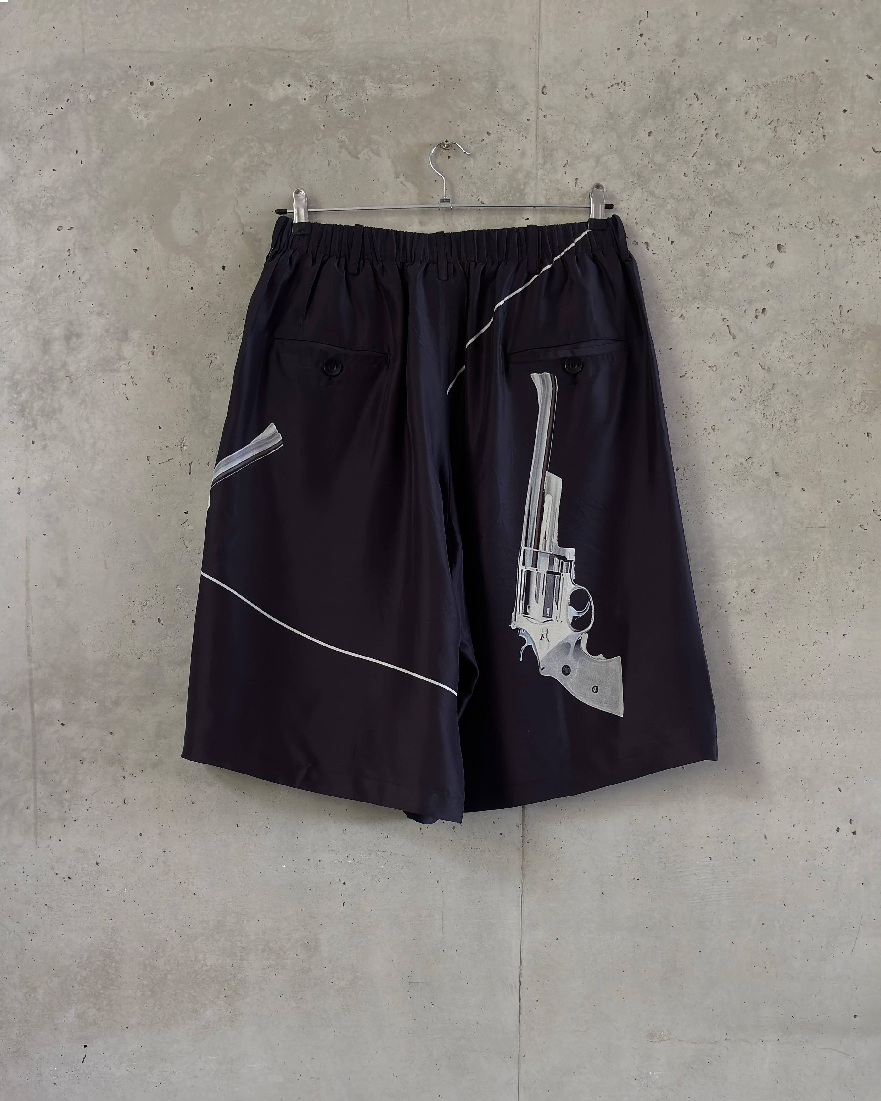 Yohji Yamamoto Yohji Yamamoto Silk Shorts Size US 32 / EU 48 - 2 Thumbnail