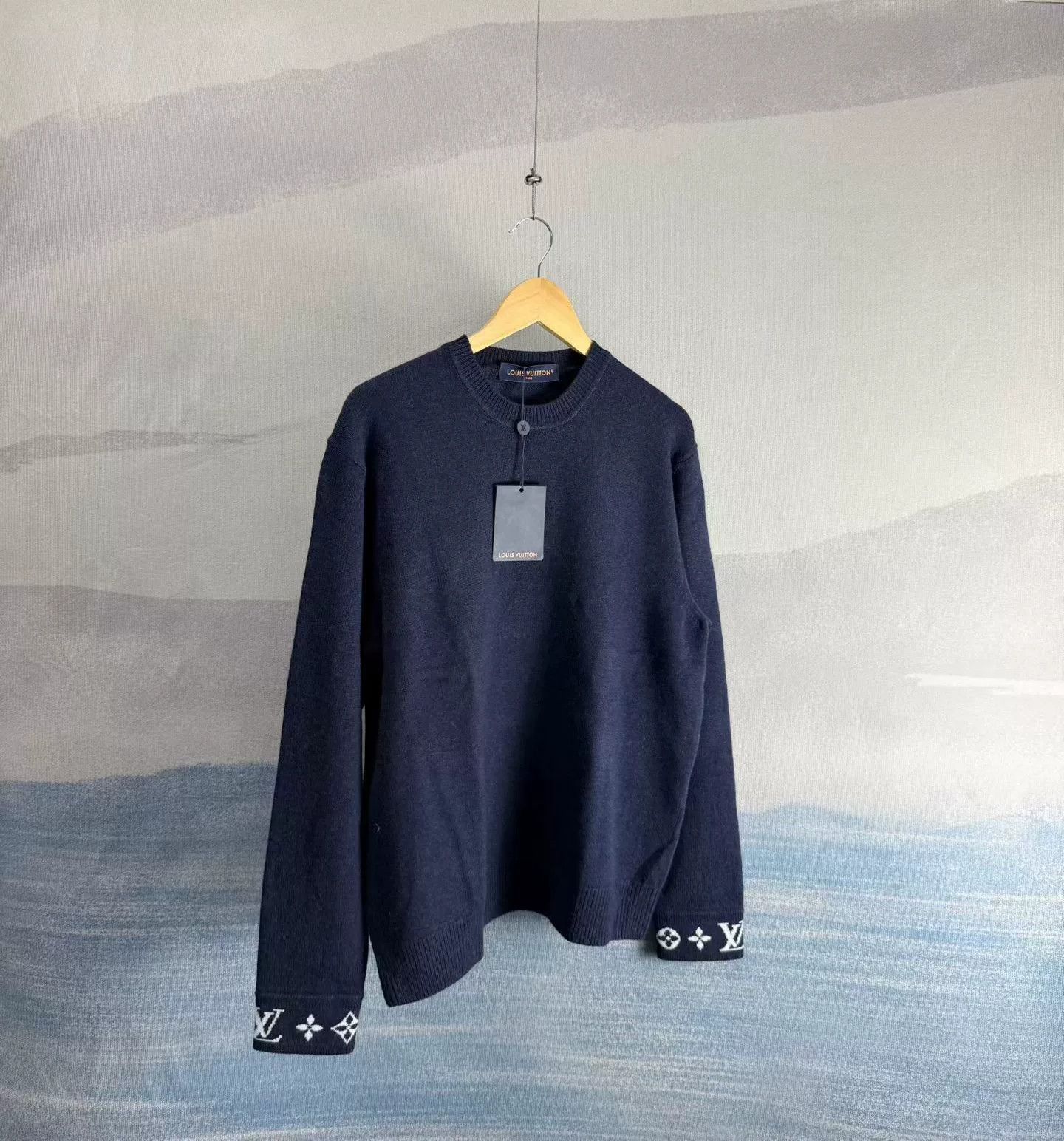 Louis Vuitton Louis Vuitton Navy Logo Cashmere Knit Sweater Size US L / EU 52-54 / 3 - 1 Thumbnail
