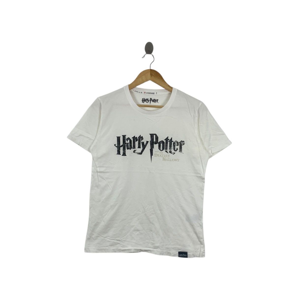 Uniqlo HARRY POTTER x UNIQLO The Deathly Hallows Movie Tee Shirt Size M / US 6-8 / IT 42-44 - 1 Thumbnail
