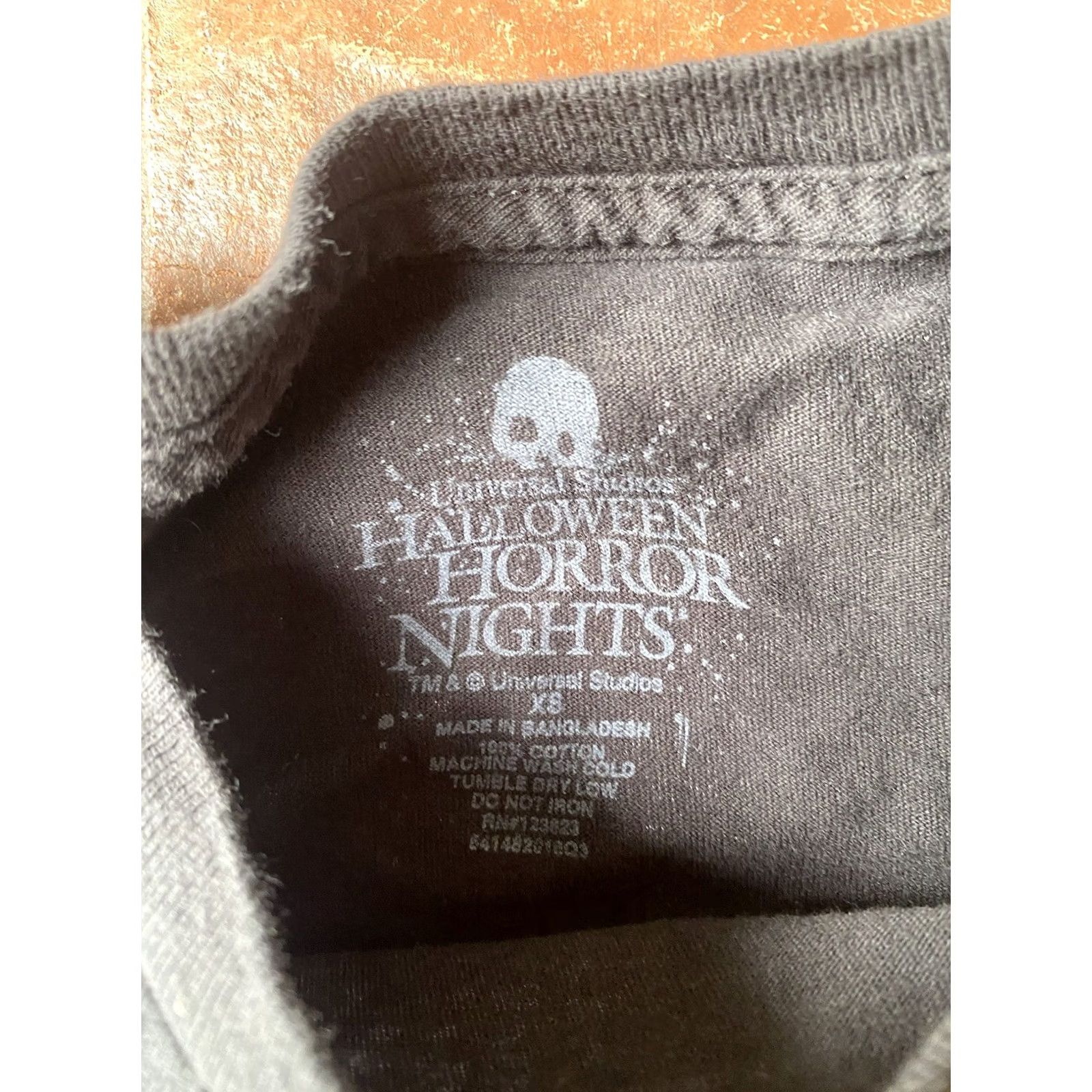 Vintage VINTAGE Universal Studios Halloween Horror Nights 26 T-Shirt XS Black Cotton Logo Graphic Print Crew Neck Short Sleeve Men Size US XS / EU 42 / 0 - 3 Thumbnail