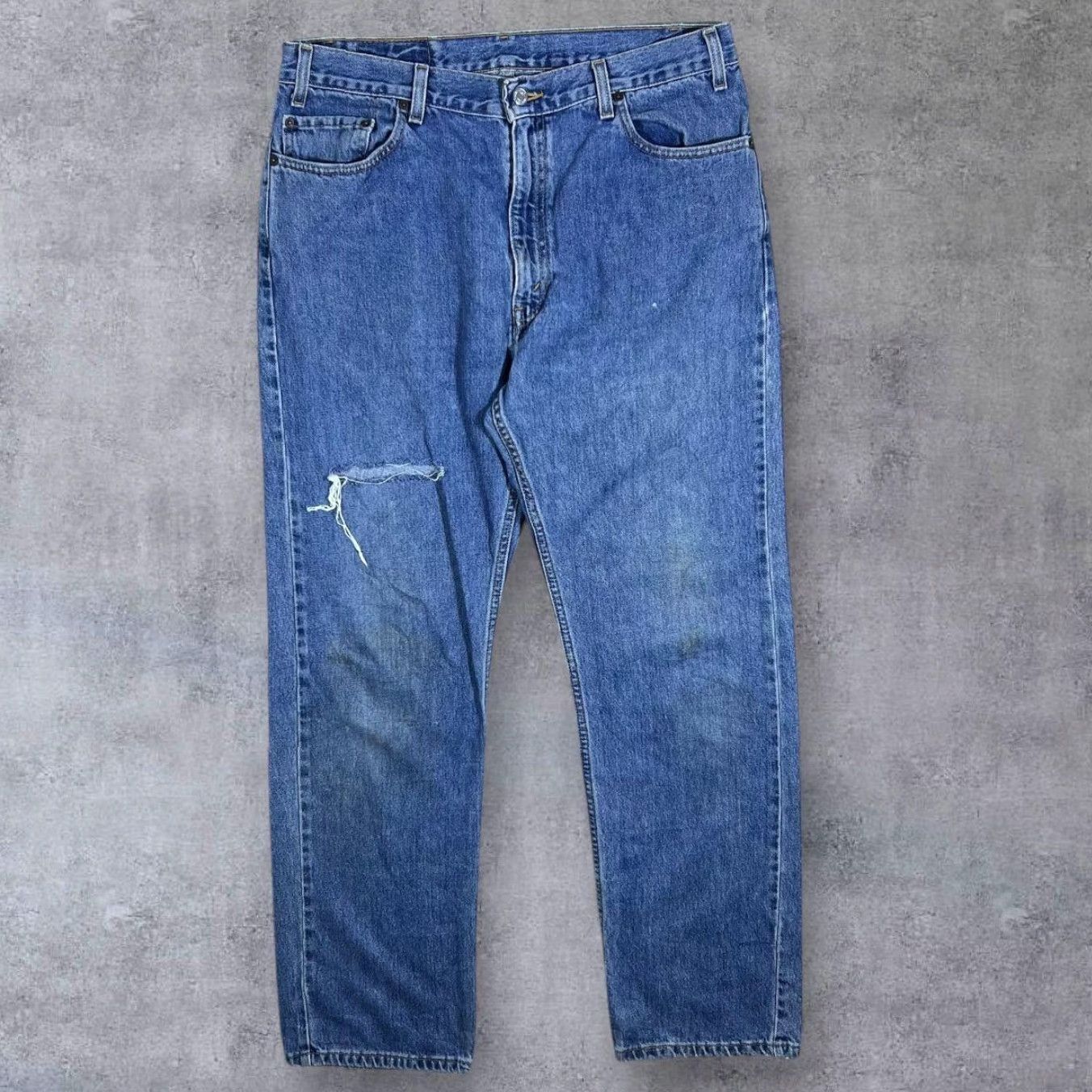 Levi's VINTAGE Levi's Red Tab Regular Straight Leg Distressed Blue Denim Jeans Mens W36 L32 Denim Jeans Distressed Size US 36 / EU 52 - 2 Thumbnail