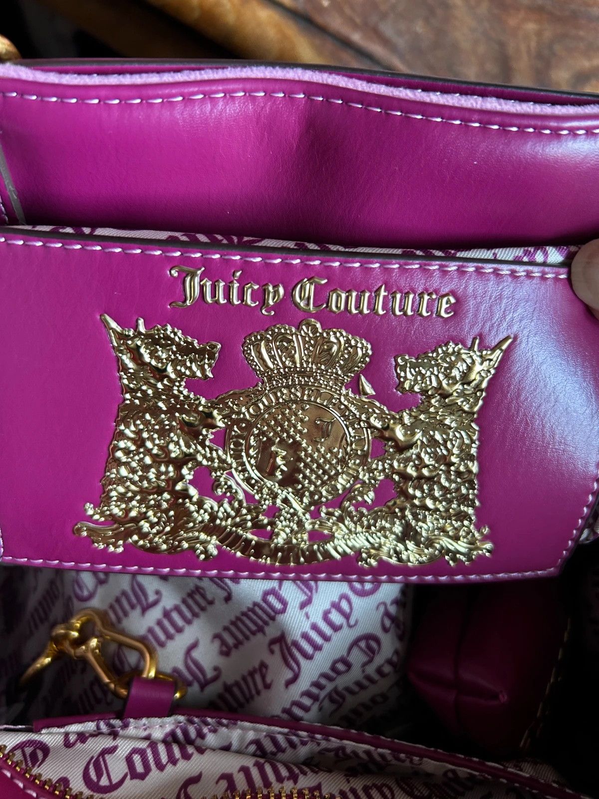 Juicy Couture Juicy Couture Pink Velour Crest Bag Y2K 2000s Archive | Size ONE SIZE - 2 Thumbnail