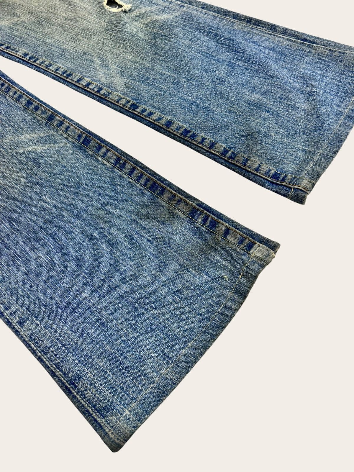 True Religion Vtg True Religion BILLY Distress Flared Yellow Faded Jeans Size US 34 / EU 50 - 3 Thumbnail
