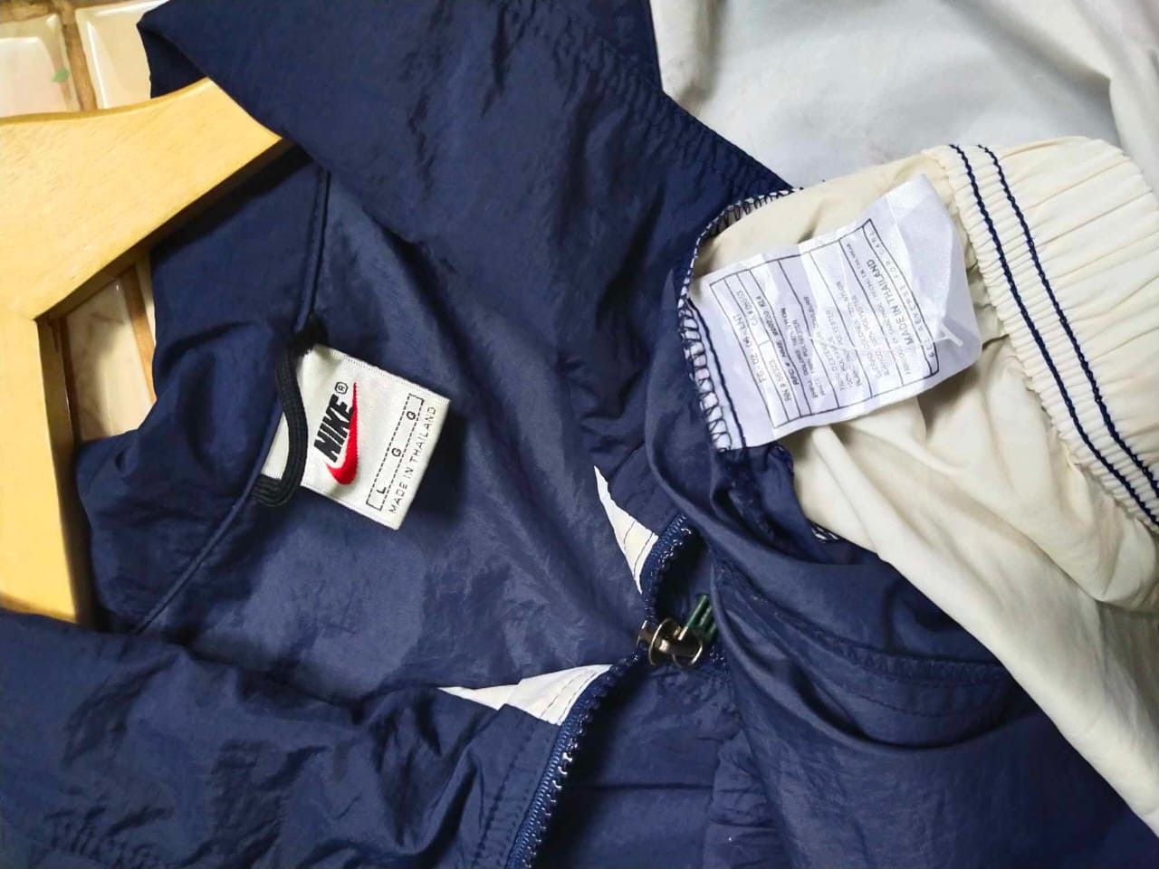 Nike Nike Vintage Windbreaker Jacket Size US L / EU 52-54 / 3 - 3 Thumbnail