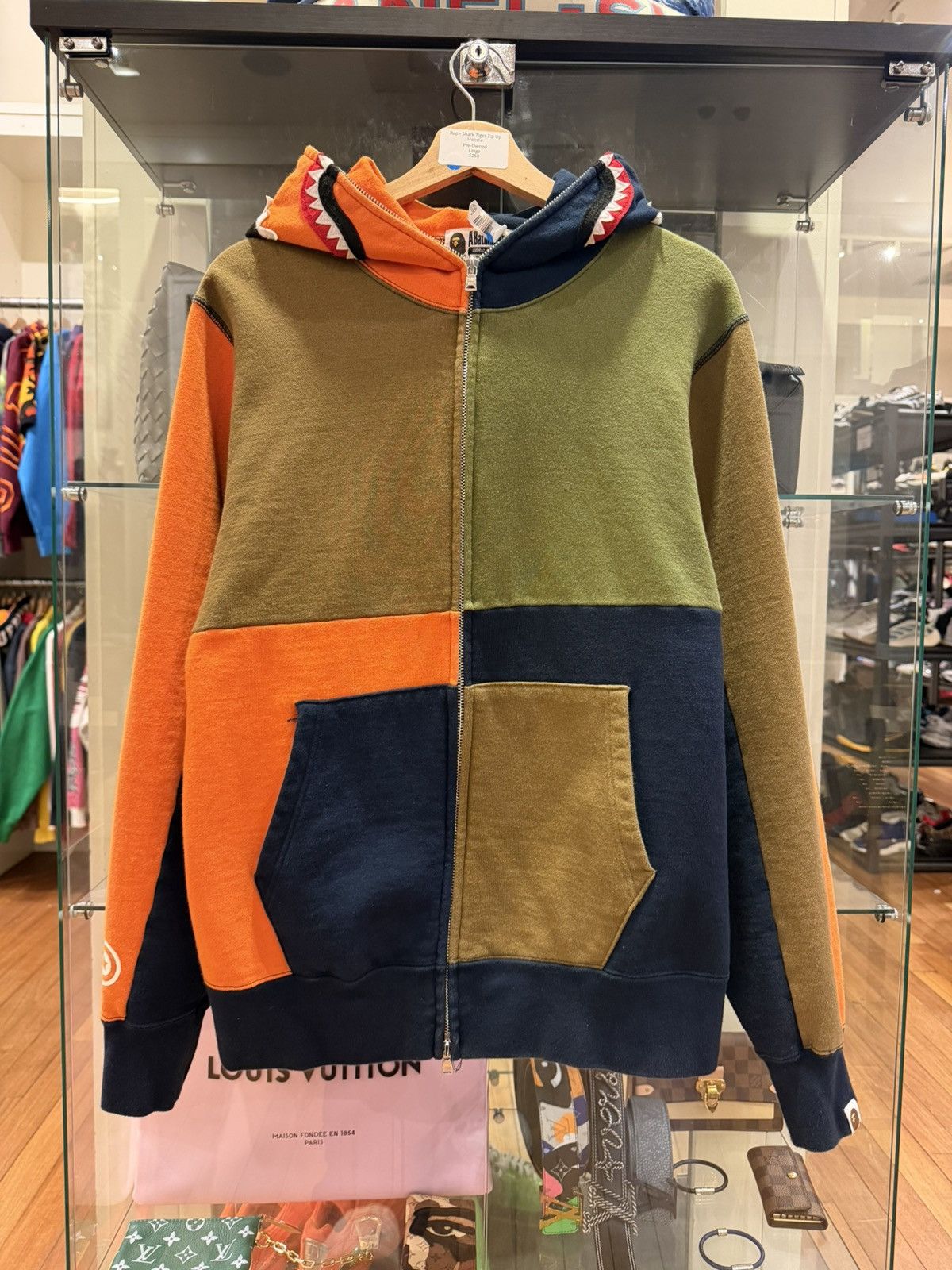 Bape Bape Shark Tiger Zip Up Hoodie Size US L / EU 52-54 / 3 - 1 Thumbnail