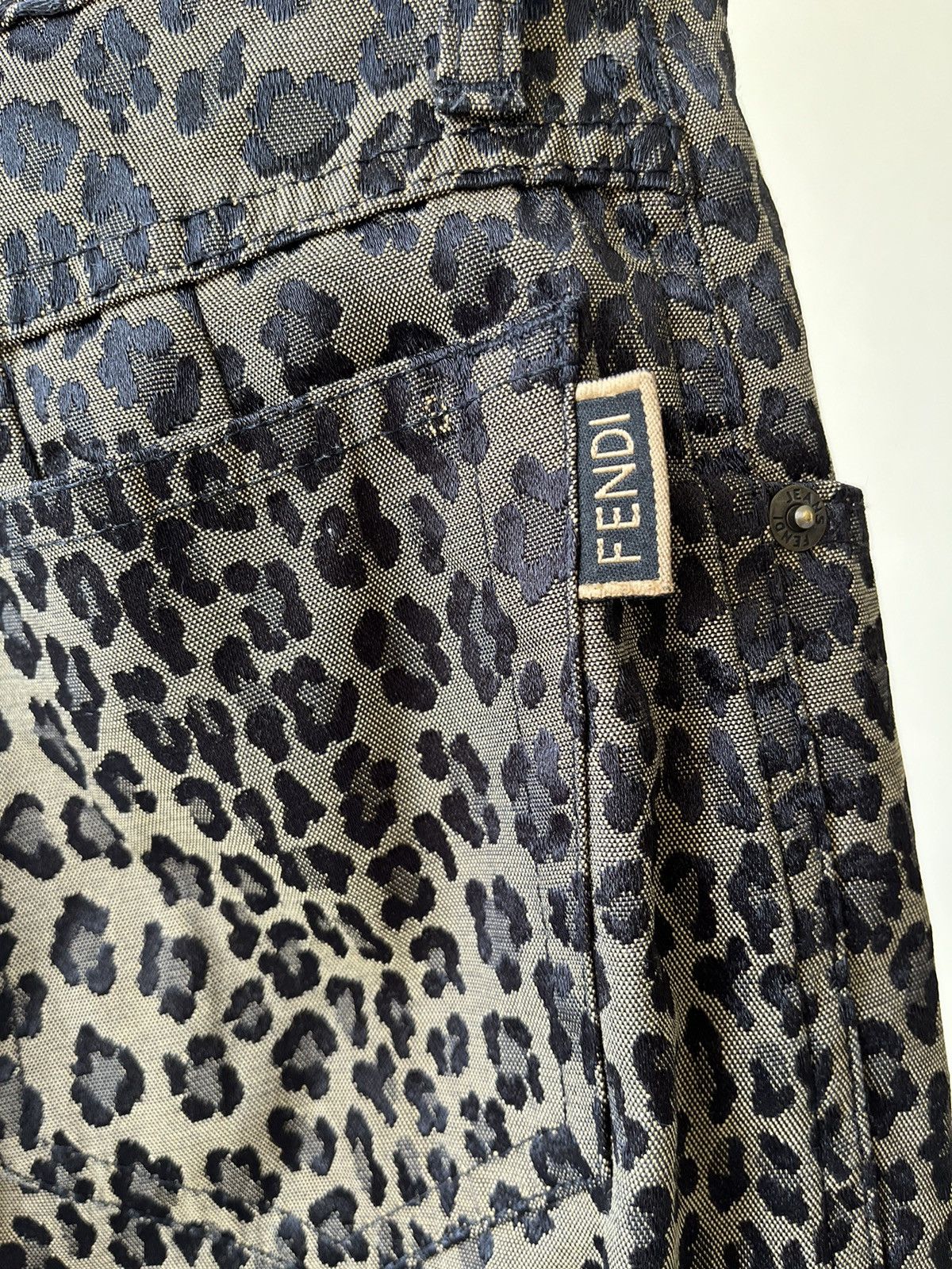 Fendi Vintage Fendi Leopard Pants Size 27" / US 4 / IT 40 - 5 Thumbnail