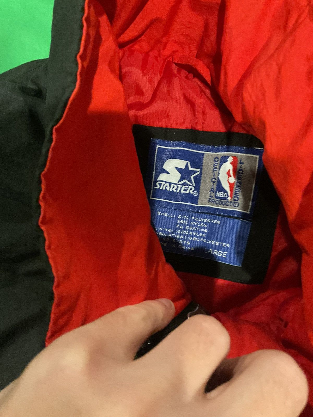 NBA × Vintage Vintage Chicago Bulls black & red varsity jacket Size US L / EU 52-54 / 3 - 3 Thumbnail